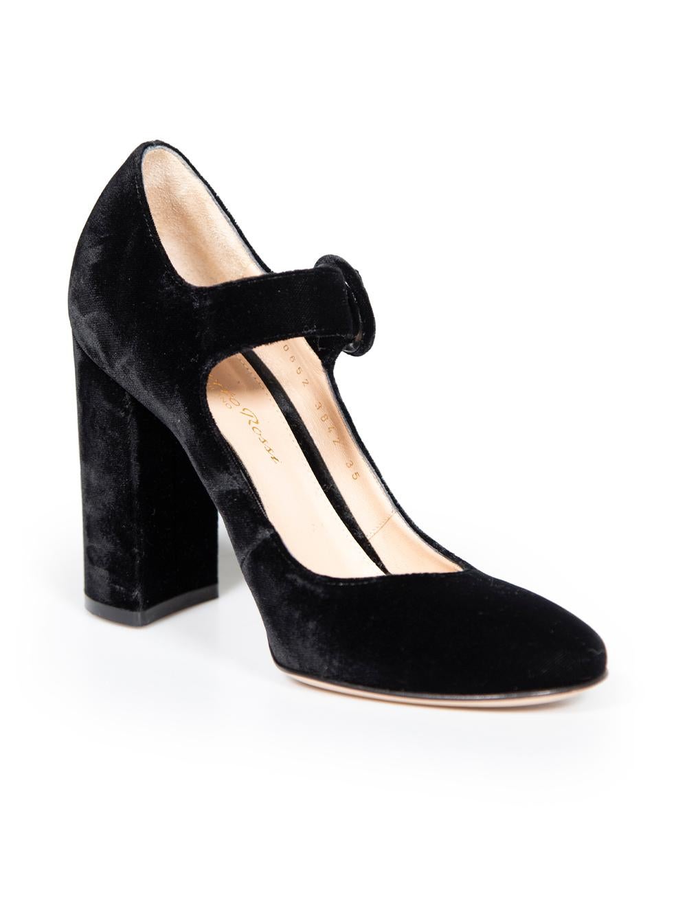 CONDITION is Very good. Hardly any visible wear to dress is evident on this used Gianvito Rossi designer resale item. These shoes come with original dust bag.
 
 
 
 Details
 
 
 Model: Adelle
 
 Black
 
 Velvet
 
 Heels
 
 Round toe
 
 Adjustable