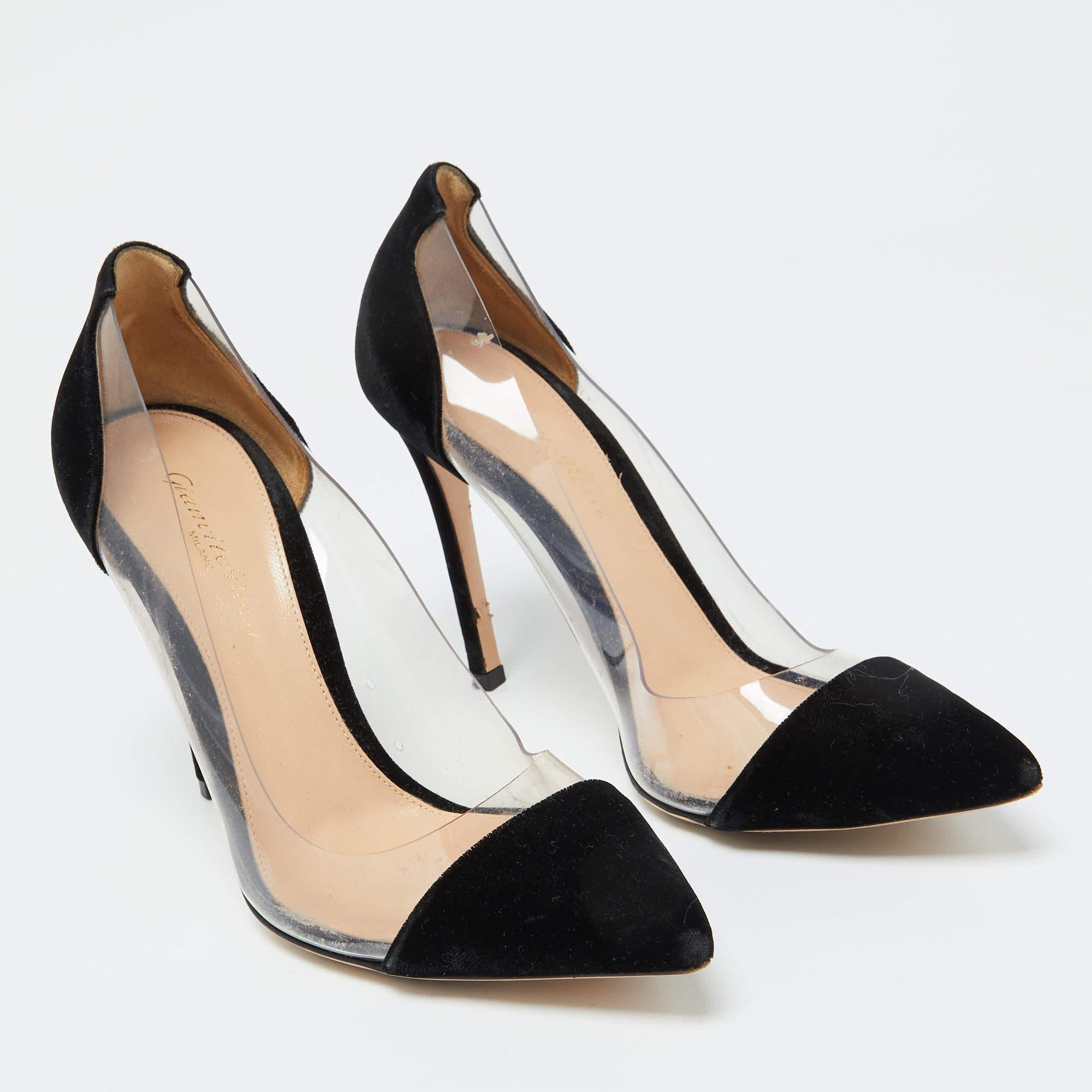 Gianvito Rossi, velluto nero e plexiglass, punta di diamante in PVC, taglia 37 In condizioni discrete in vendita a Dubai, Al Qouz 2