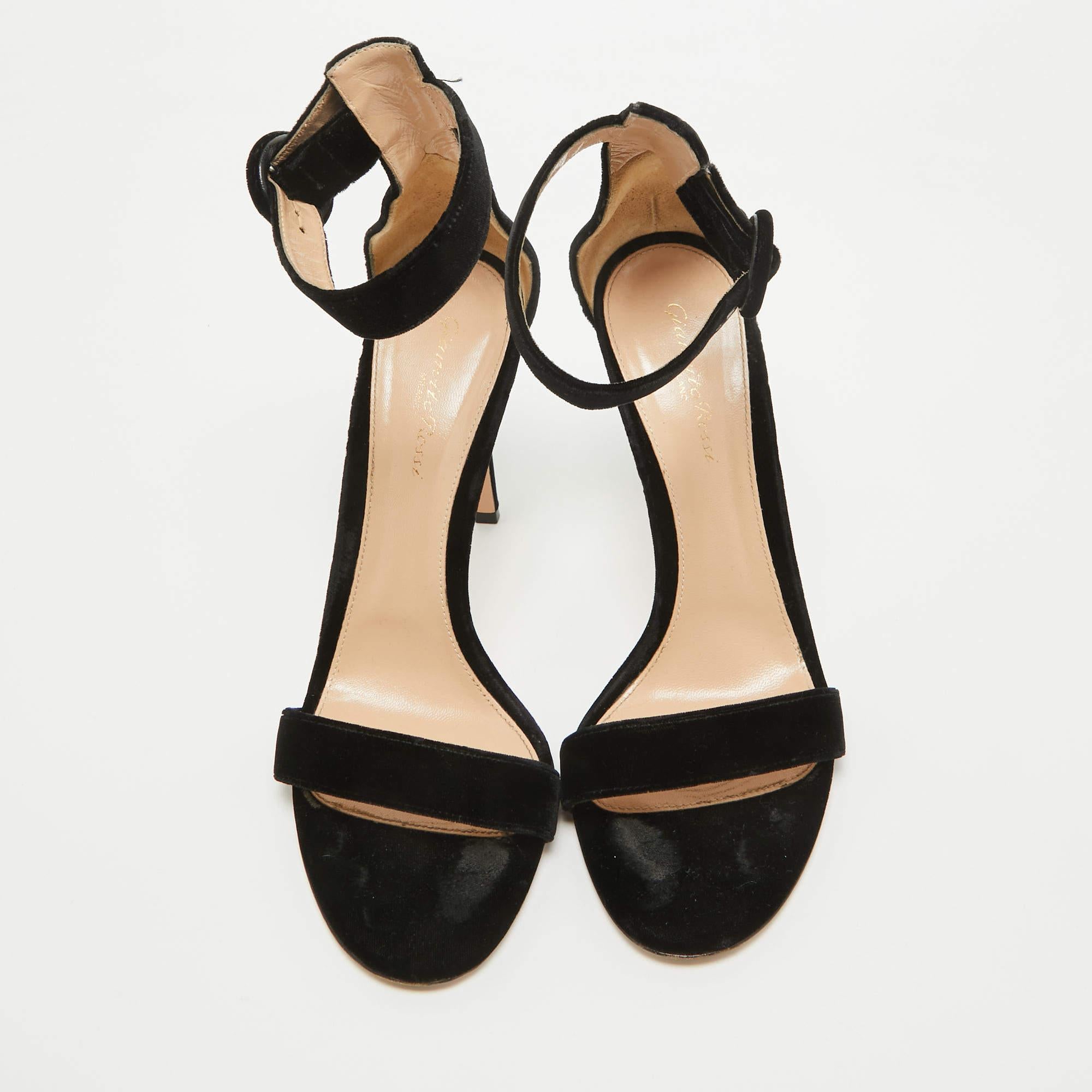 Gianvito Rossi Sandalias Portofino de terciopelo negro Talla 40 Negro en venta