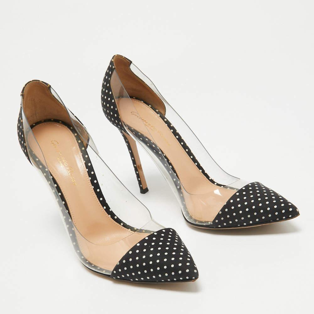 Gianvito Rossi Black/White Fabric and PVC  Plexi Pumps Size 38.5 In Good Condition For Sale In Dubai, Al Qouz 2