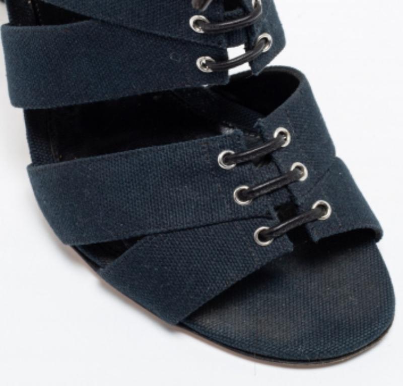 Gianvito Rossi - Sandales Roxy en toile bleue à lacets, taille 39,5 Pour femmes en vente