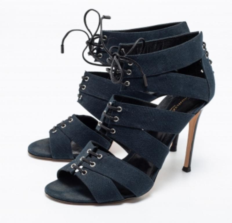 Gianvito Rossi - Sandales Roxy en toile bleue à lacets, taille 39,5 en vente 3