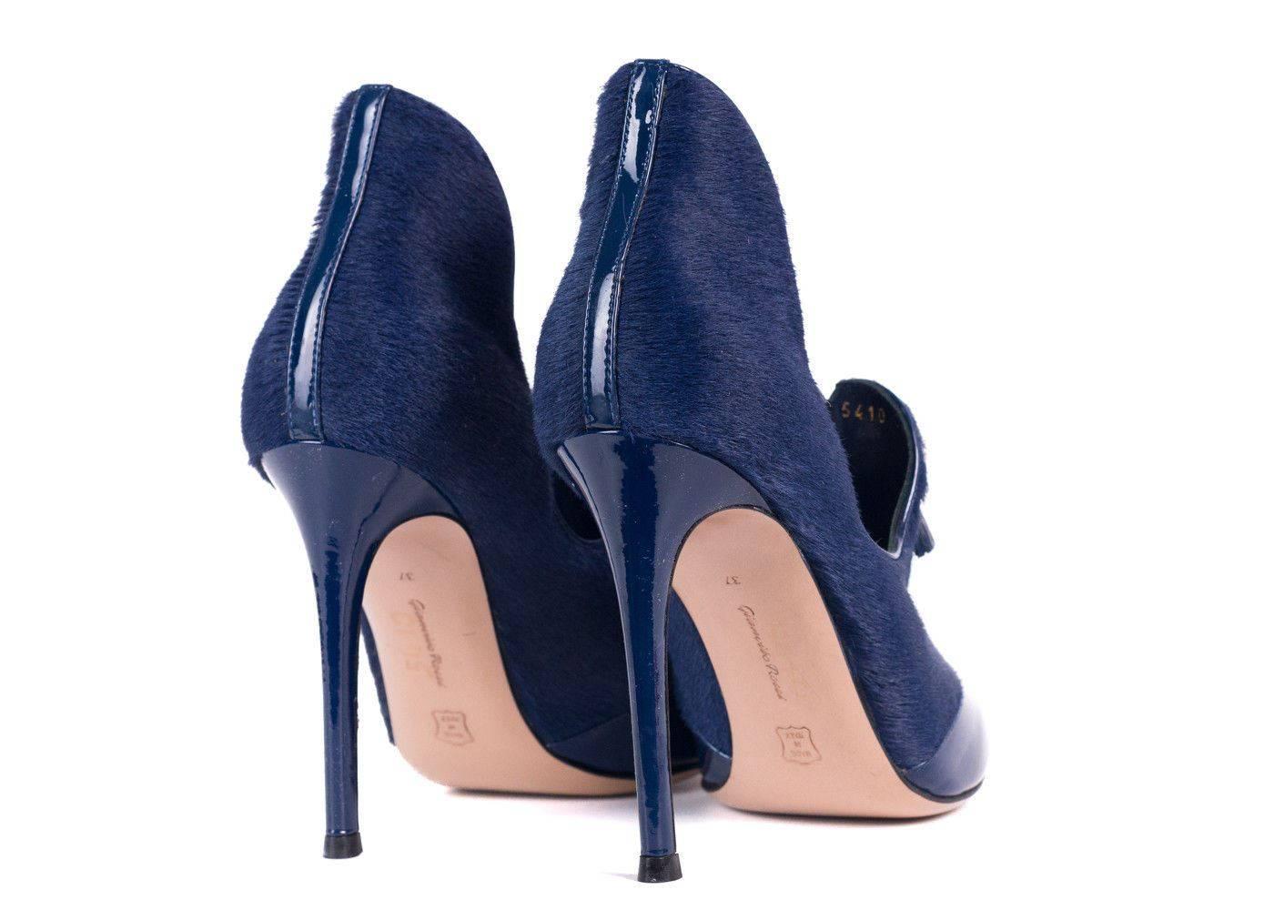 Gianvito Rossi Blue Patent Insert Pony Hair Peep Toe Bootie In New Condition For Sale In Brooklyn, NY