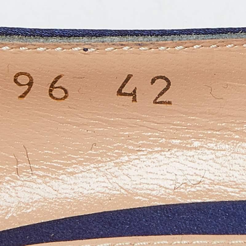 Gianvito Rossi escarpins à bout pointu en satin bleu, taille 42 en vente 3