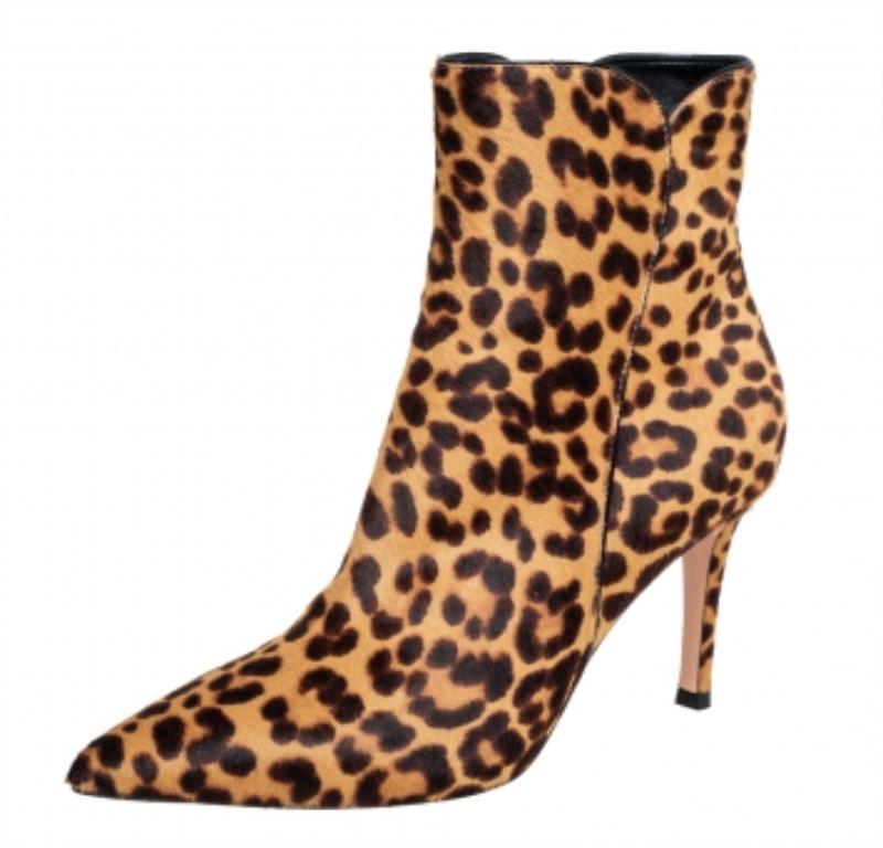 Women's Gianvito Rossi Brown/Beige Leopard Print Calf Hair Ankle Boots Size 36.5 For Sale