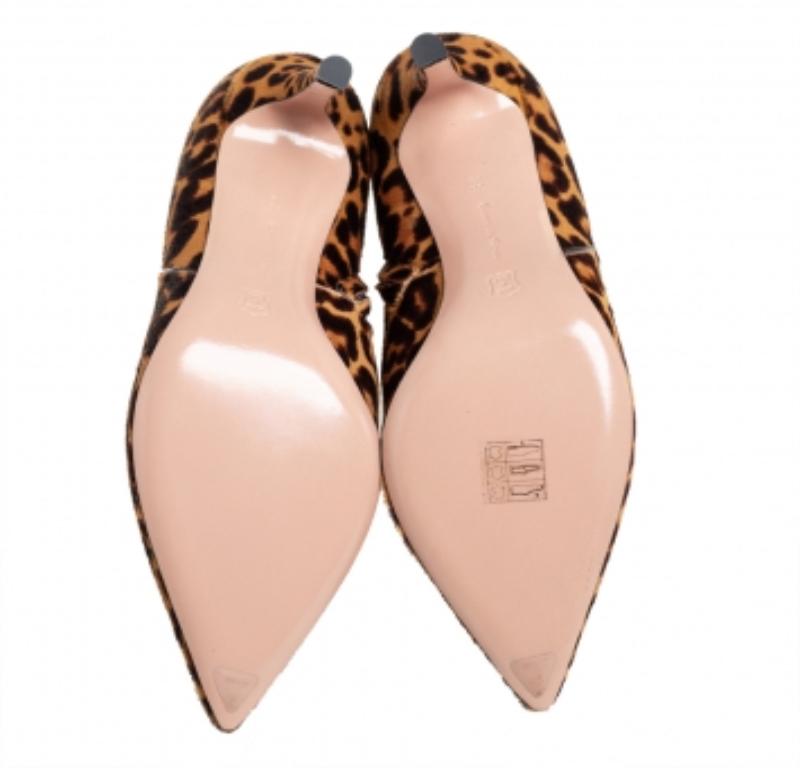 Gianvito Rossi Brown/Beige Leopard Print Calf Hair Ankle Boots Size 36.5 For Sale 3
