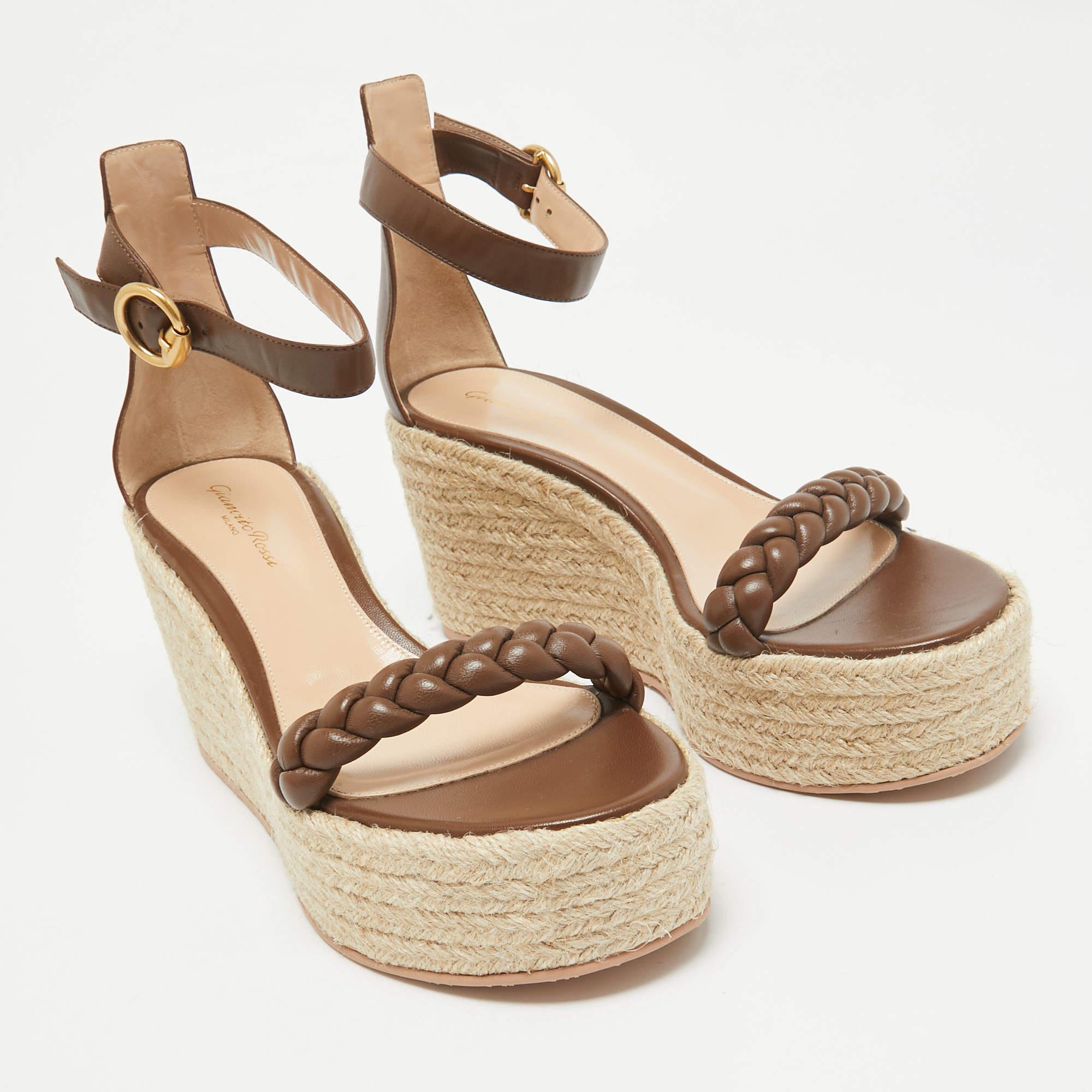 Gianvito Rossi Brown Braided Leather Merida Espadrille Wedge Sandals Size 40.5 In New Condition For Sale In Dubai, Al Qouz 2