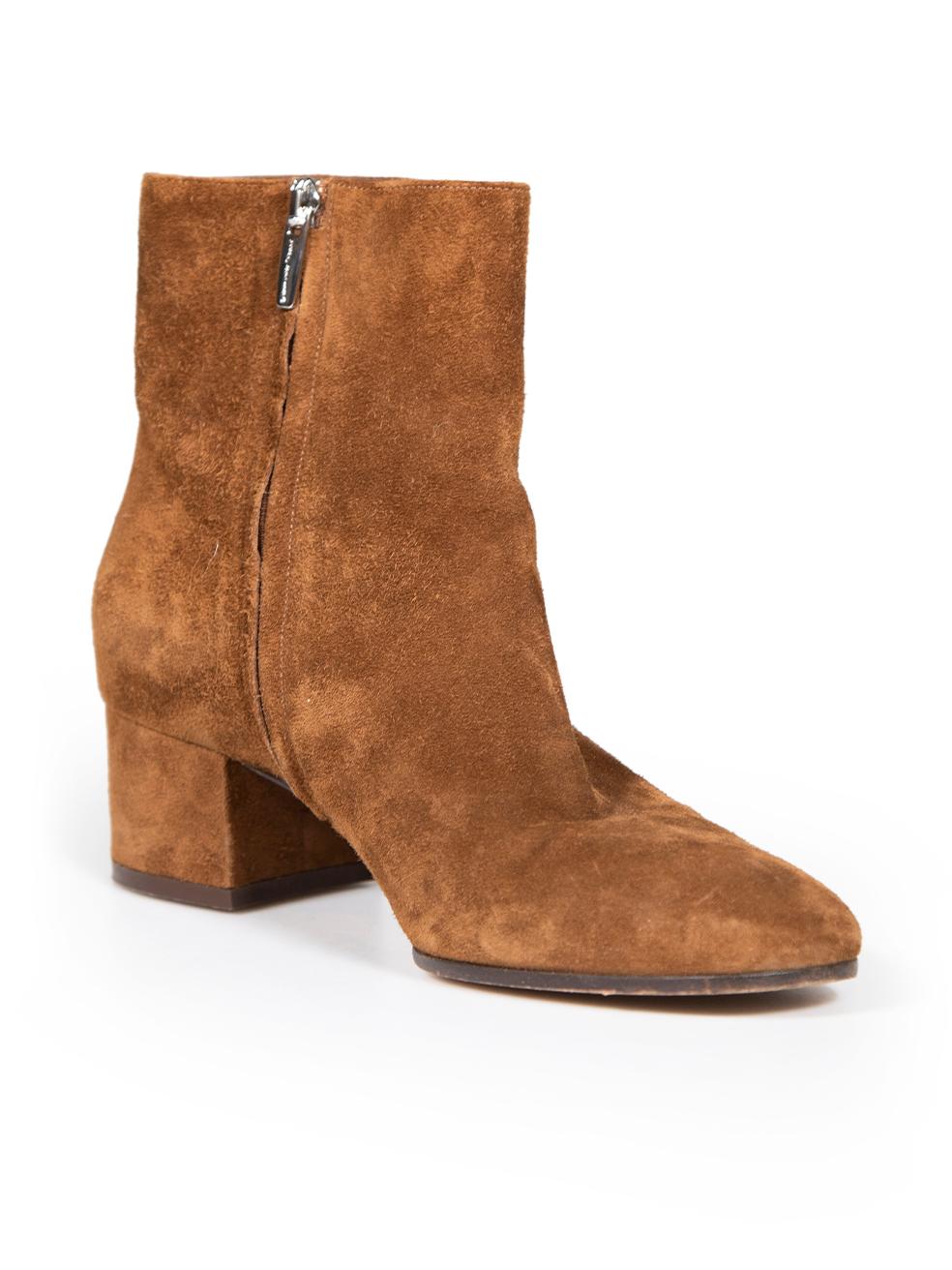 CONDITION is Very good. Minimal wear to boots is evident. Minimal wear to the left-side of the left boot and heel with abrasions to the suede on this used Gianvito Rossi designer resale item.
 
 
 
 Details
 
 
 Brown
 
 Suede
 
 Ankle boots
 
