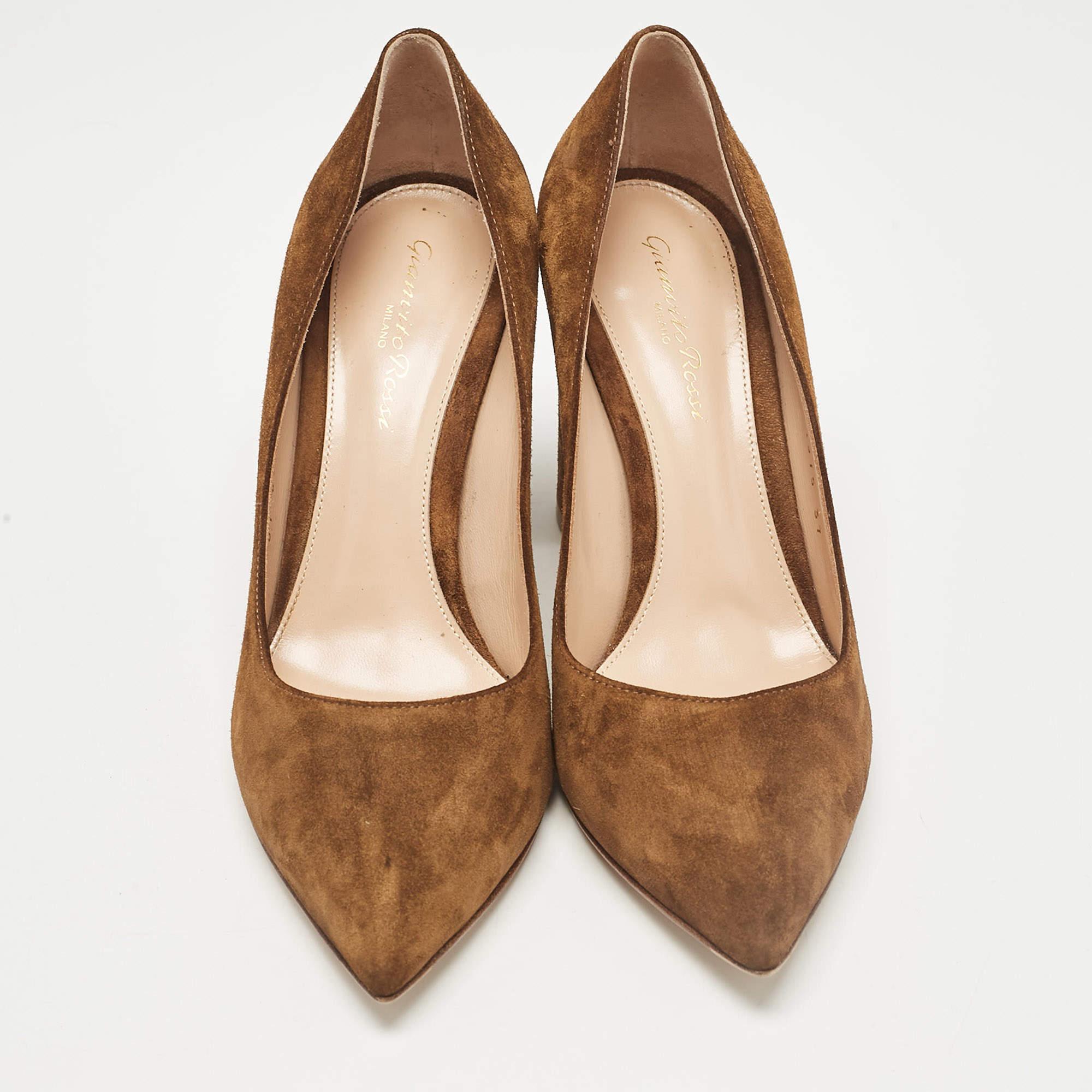 Gianvito Rossi Brown Suede Block Heel Pumps Size 37 In Good Condition For Sale In Dubai, Al Qouz 2