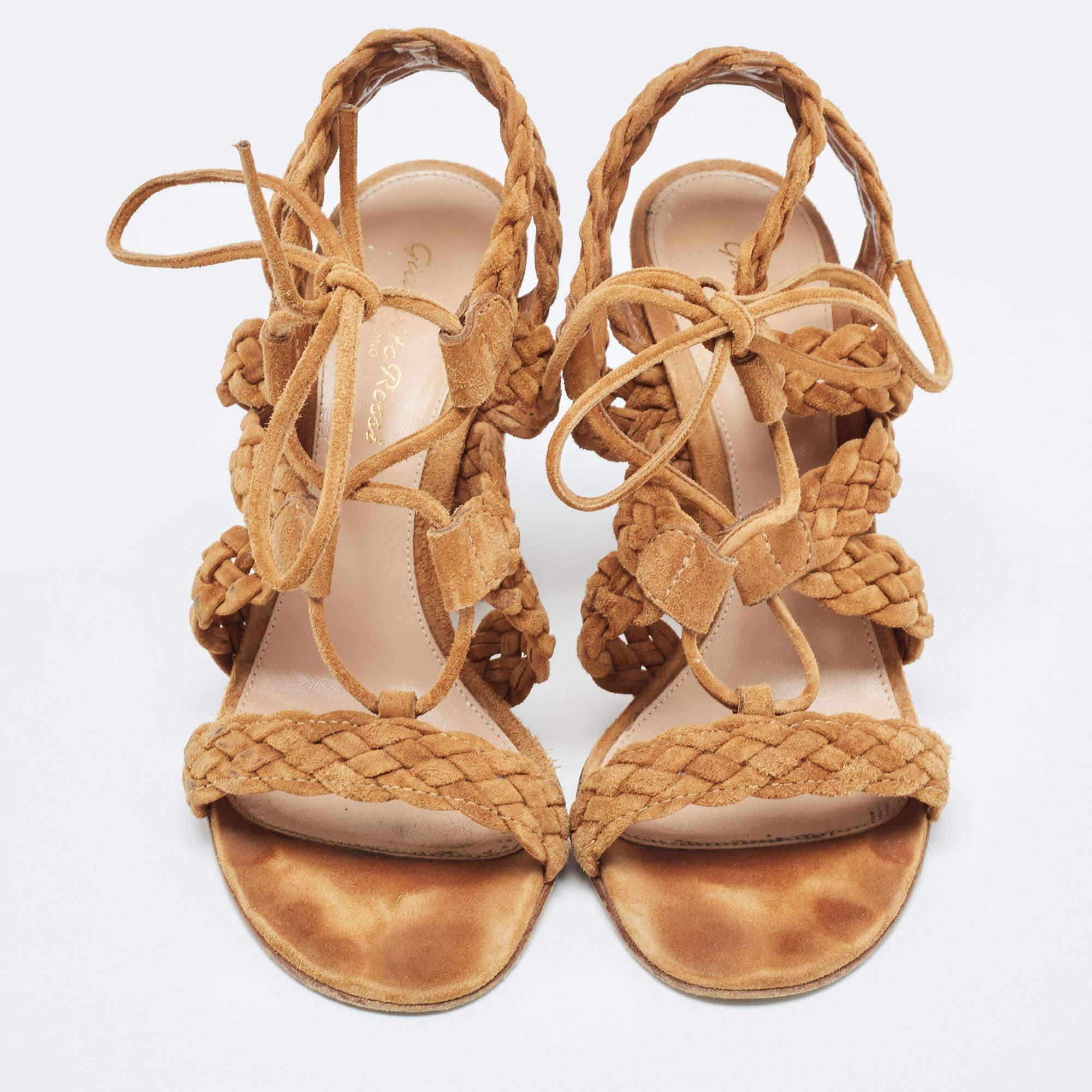 Gianvito Rossi Brown Suede Strappy Sandals Size 37.5 In Excellent Condition For Sale In Dubai, Al Qouz 2