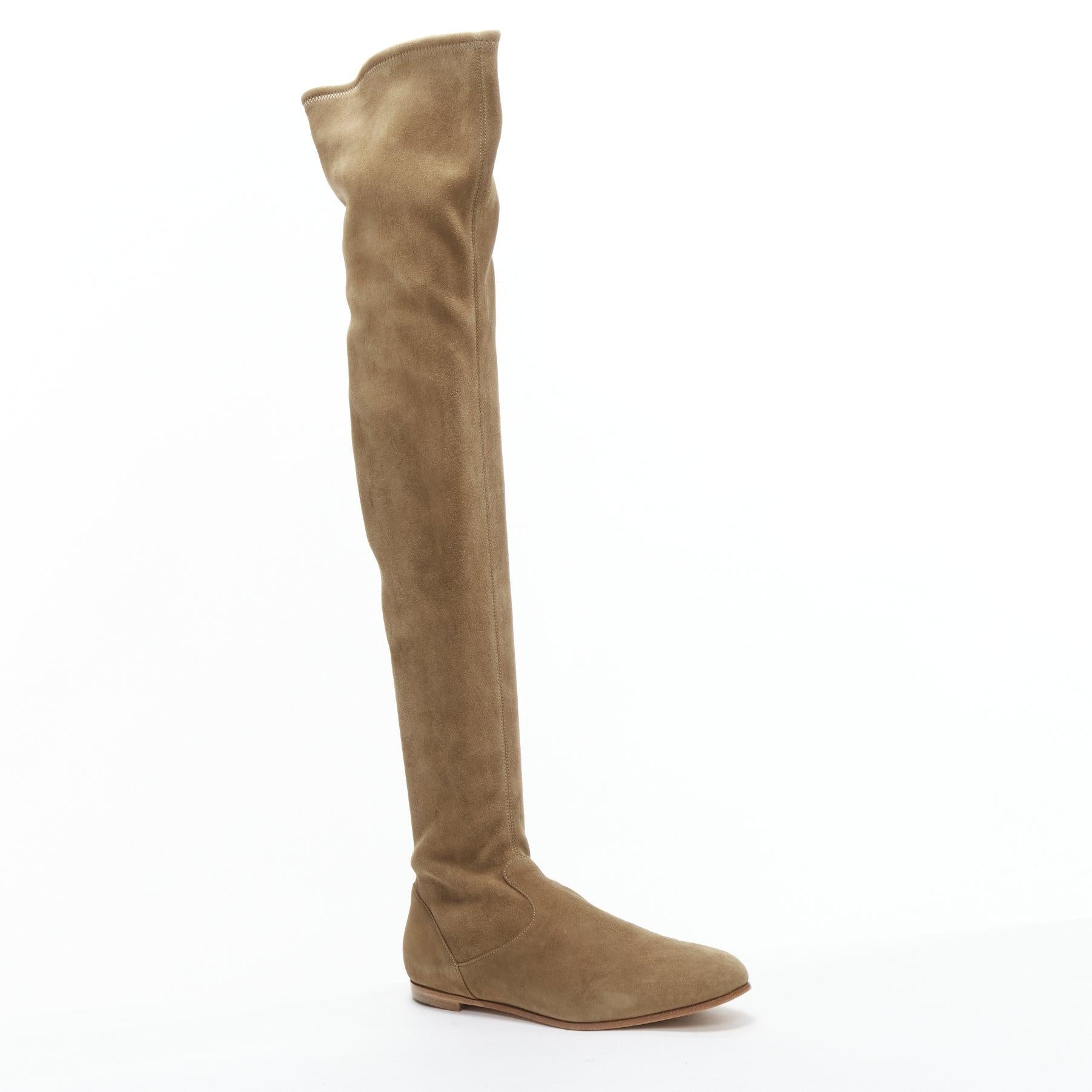 GIANVITO ROSSI Camoscio brown suede flat thigh high boots EU37
Reference: SNKO/A00379
Brand: Gianvito Rossi
Model: Camoscio
Material: Leather
Color: Brown
Pattern: Solid
Closure: Slip On
Lining: Black Fabric
Made in: Italy

CONDITION:
Condition:
