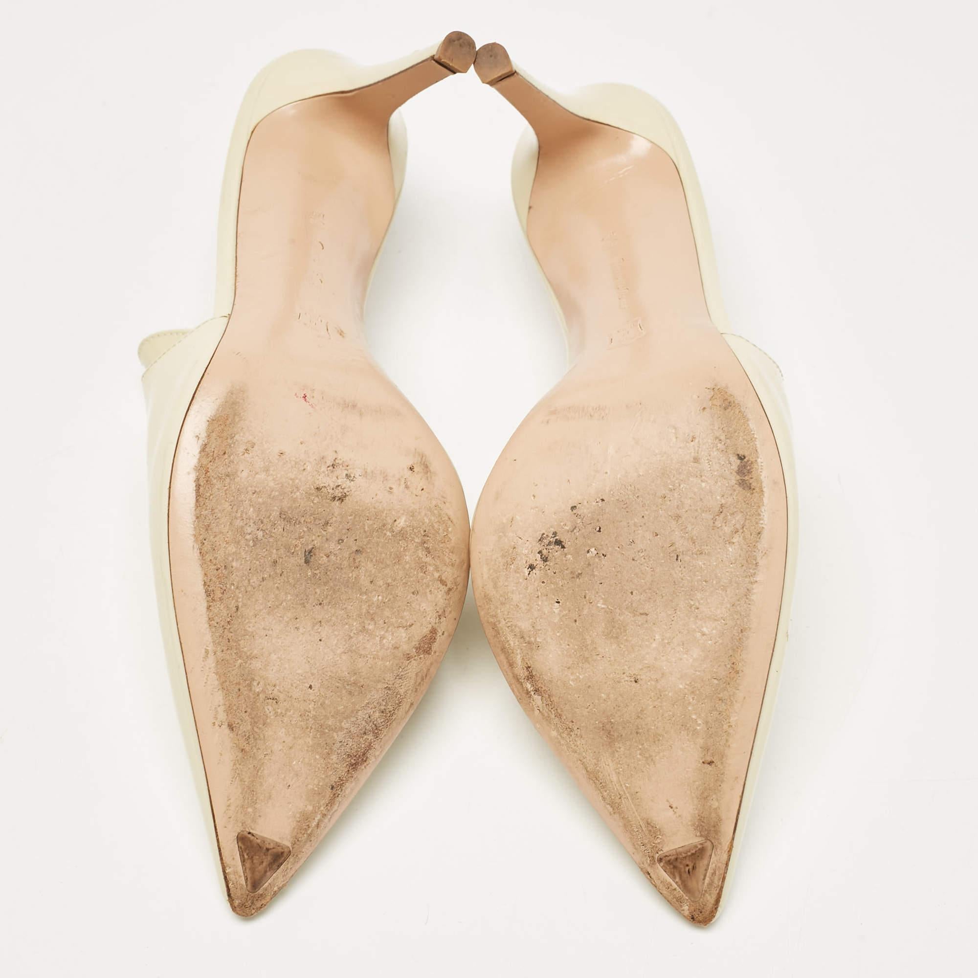 Gianvito Rossi Cream Patent Leather Aramis Mules Size 38.5 For Sale 2