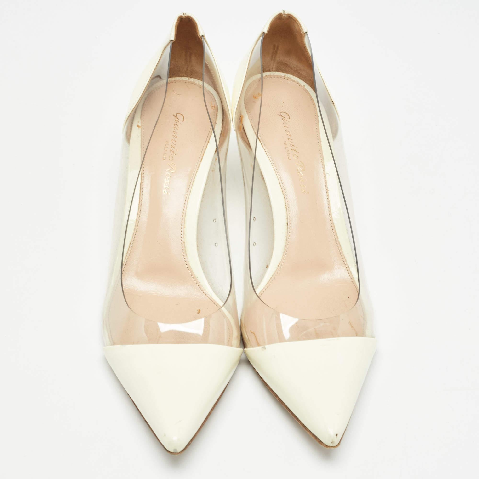 Beige Gianvito Rossi escarpins en plexi verni crème taille 38 en vente