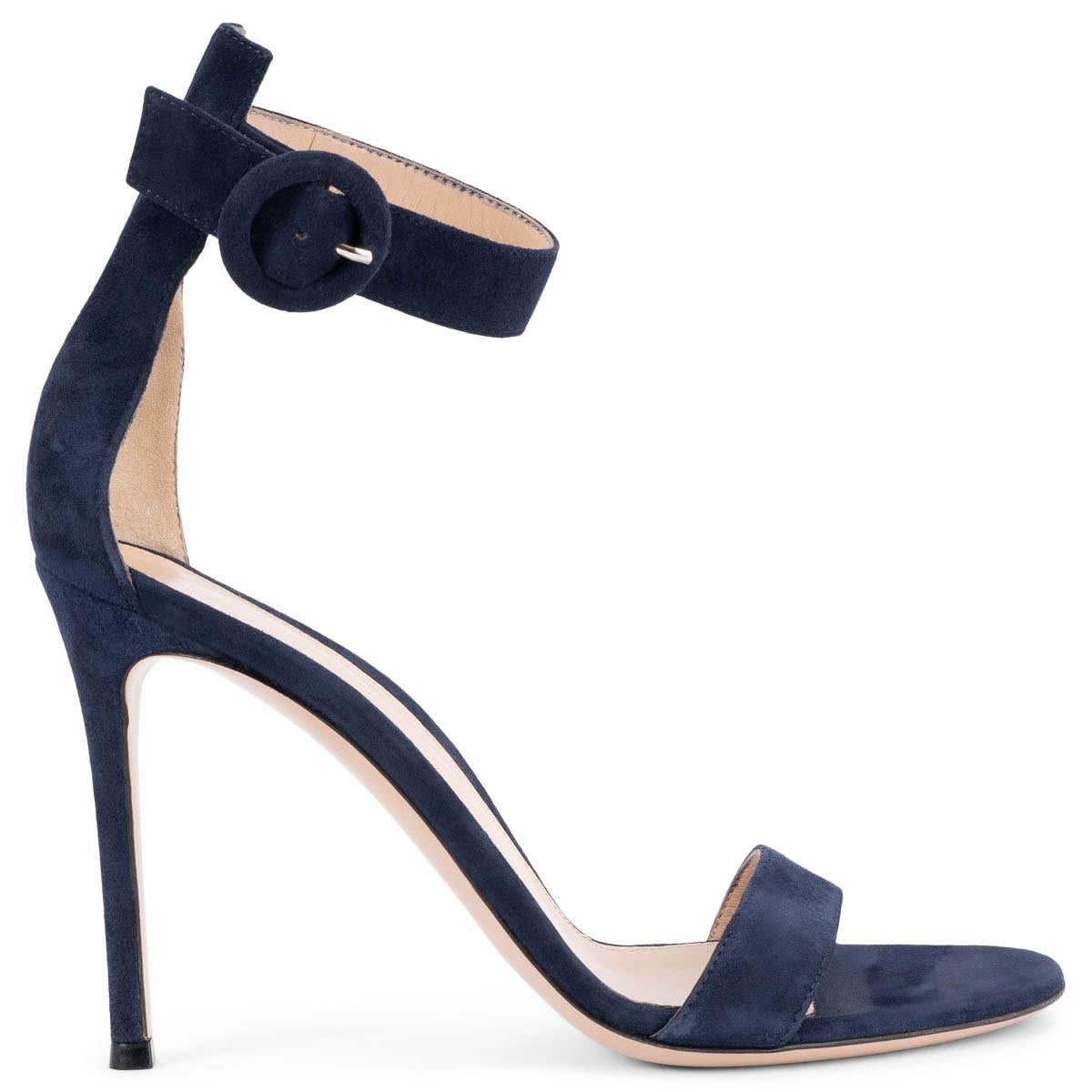 GIANVITO ROSSI camoscio blu scuro PORTOFINO 105 Sandali Scarpe 37.5 in vendita