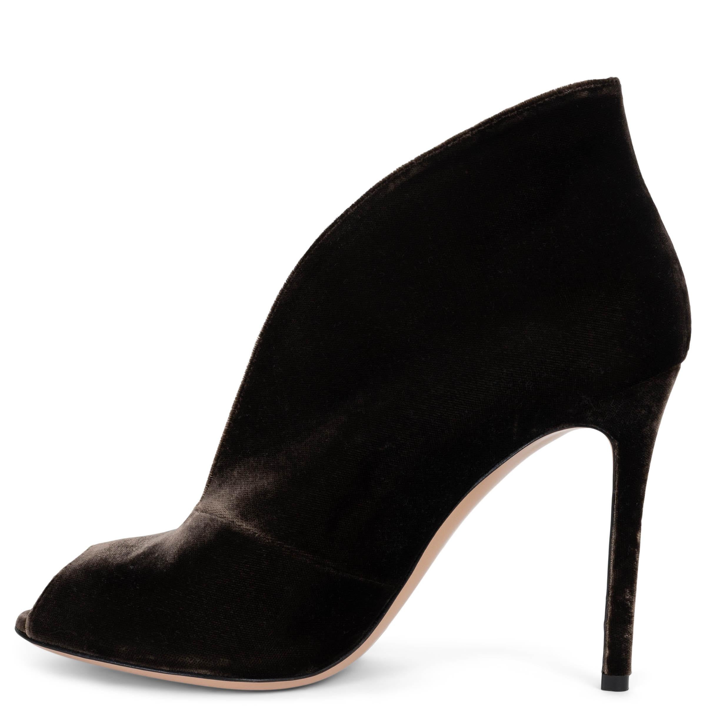 GIANVITO ROSSI espresso braun VELVET VAMP 105 Pumps Schuhe 38.5 (Schwarz) im Angebot