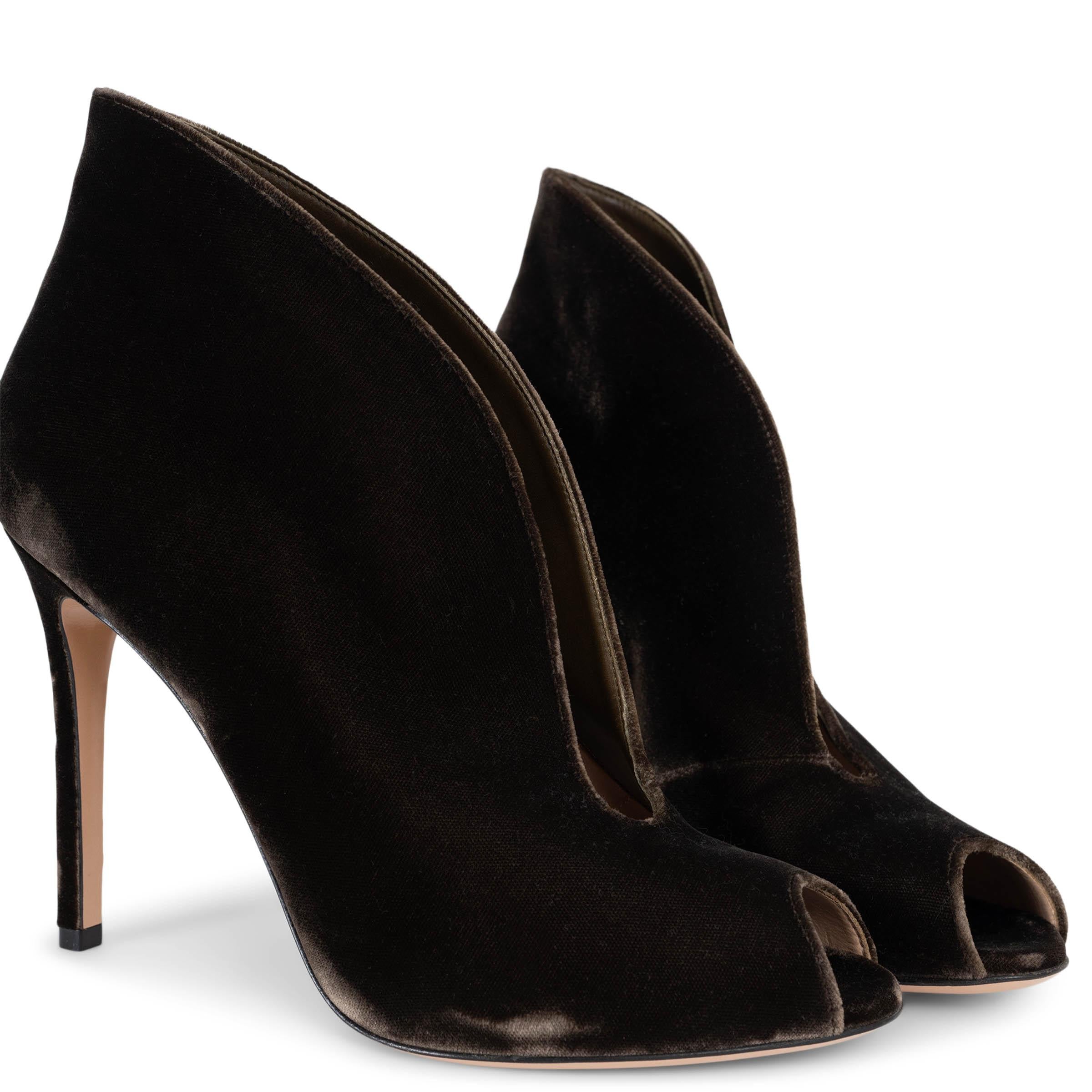 GIANVITO ROSSI espresso braun VELVET VAMP 105 Pumps Schuhe 38.5 im Angebot 1