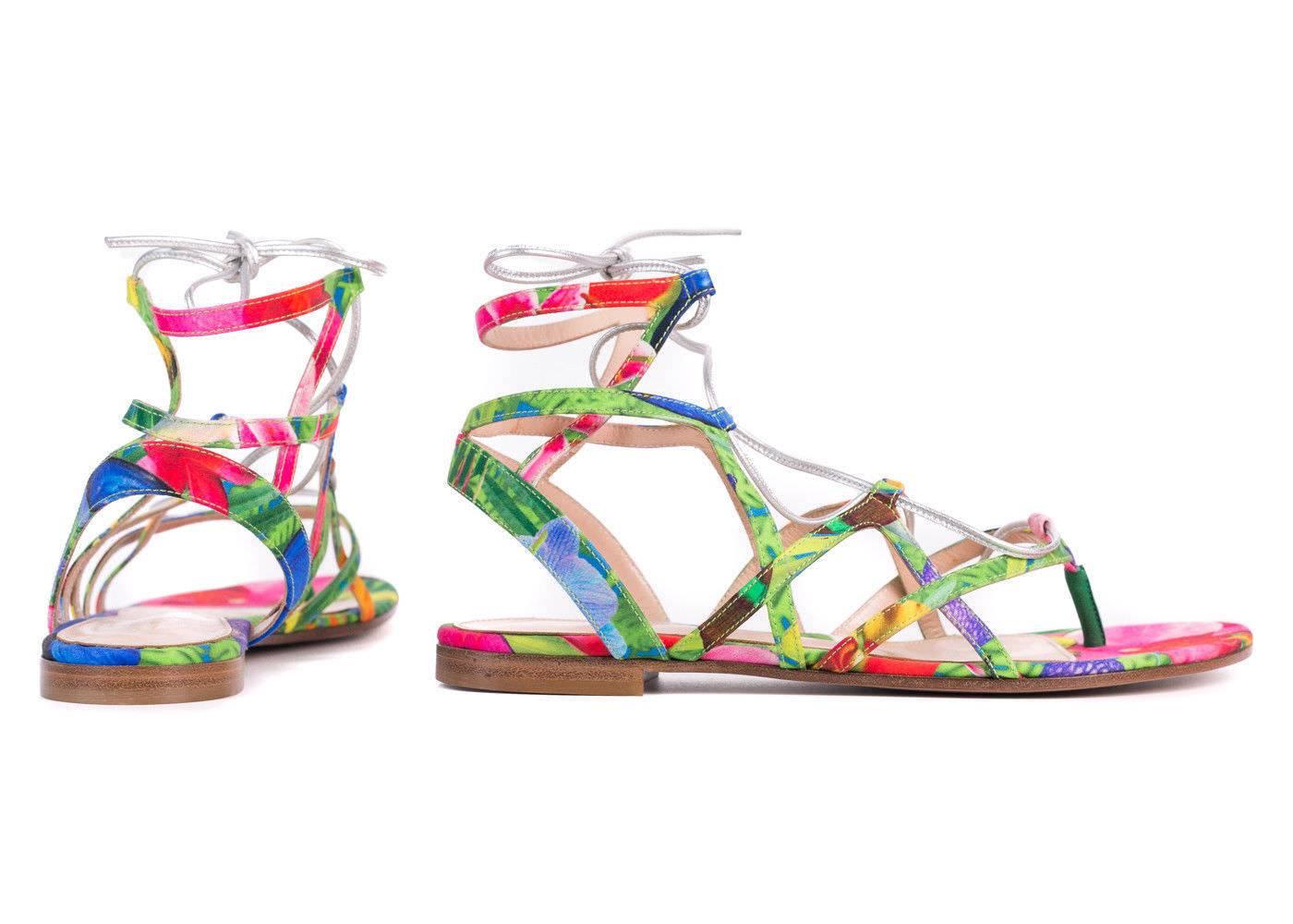 Gianvito Rossi Floral Multi Canvas Metallic Strap Caged Sandal In New Condition For Sale In Brooklyn, NY
