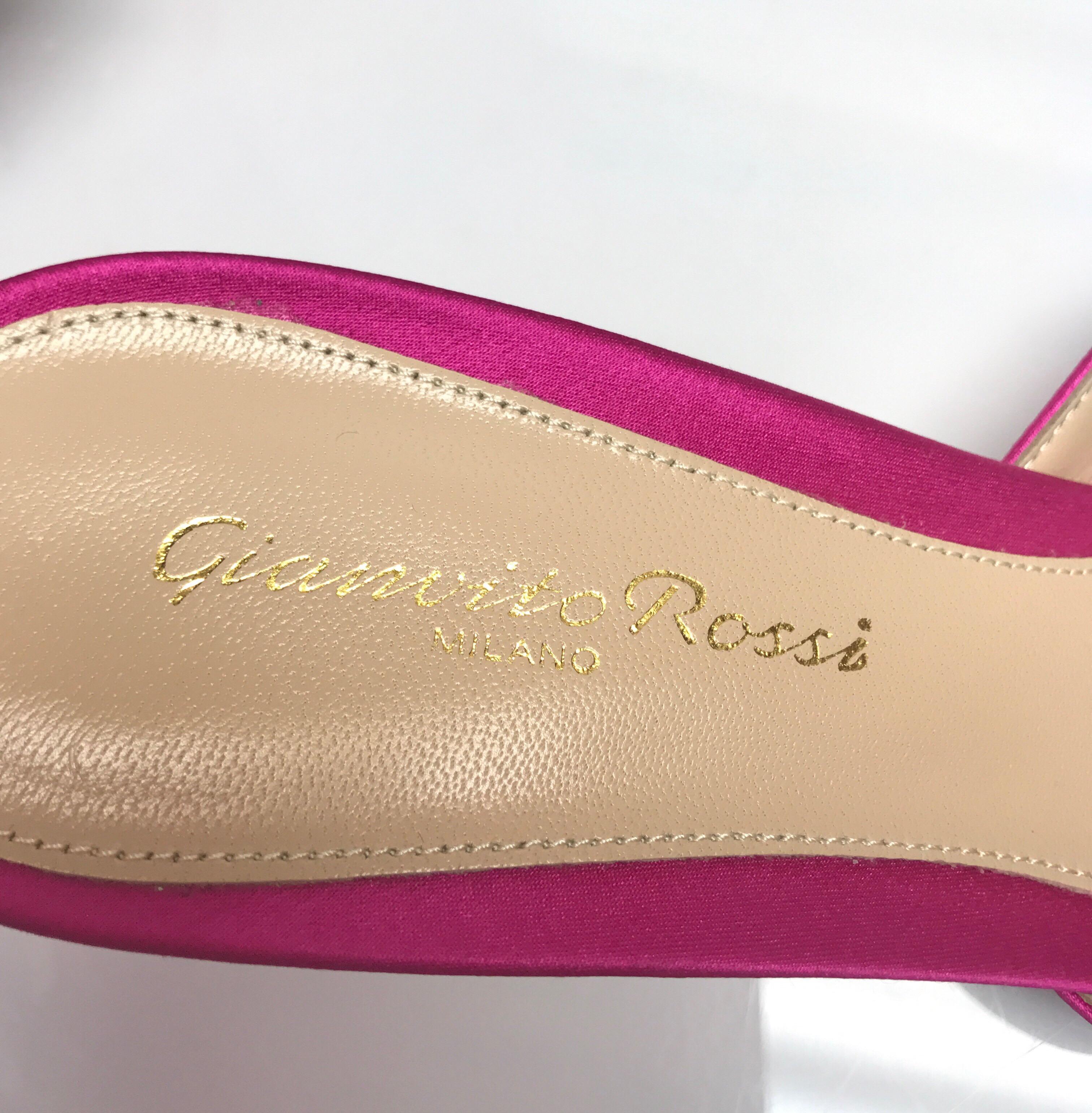 Gianvito Rossi Fuchsia Satin Open Back Pointed Heel w/ Bow-38.5 In New Condition In West Palm Beach, FL