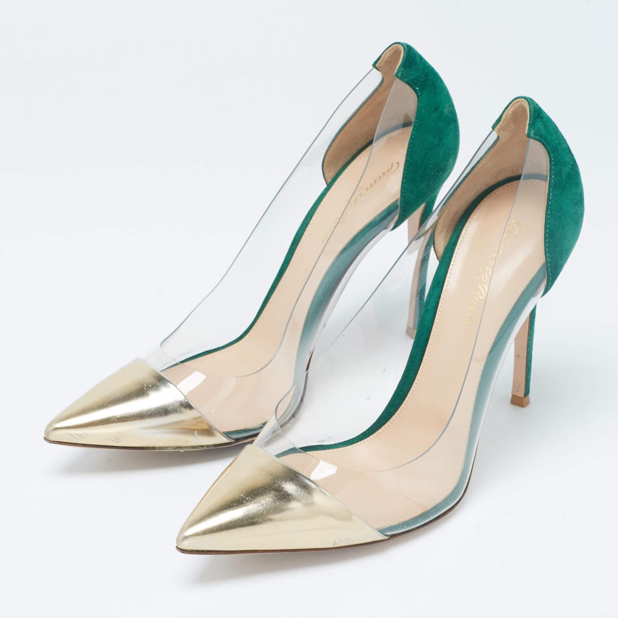 These pumps from Gianvito Rossi are meant to be a loved choice. Wonderfully crafted and balanced on sleek heels the pumps will lift your feet in a stunning silhouette.