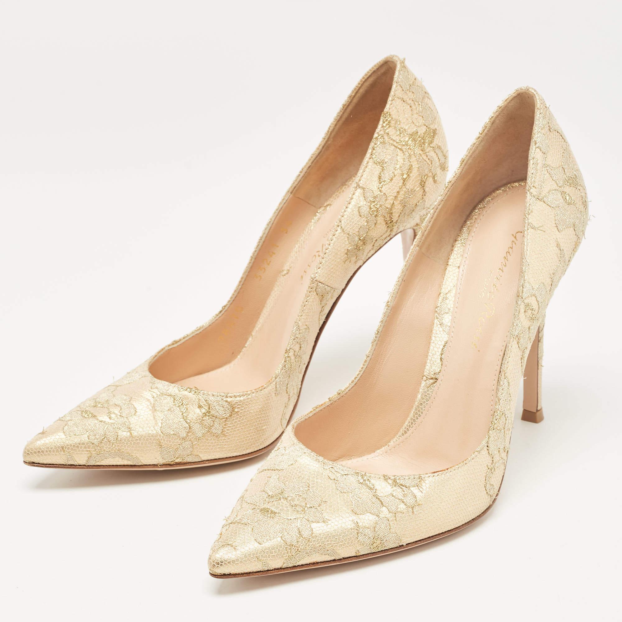 The fashion house's tradition of excellence coupled with modern design sensibilities works to make these pumps a fabulous choice. Theyll help you deliver a chic look with ease.