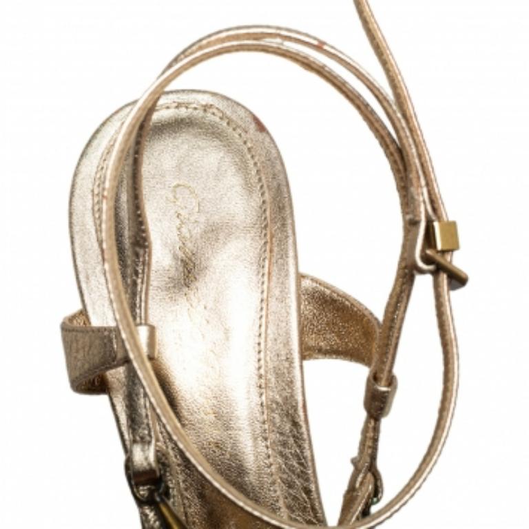 Gianvito Rossi Gold Leather Embellished Ankle Strap Sandals Size 37 In Excellent Condition In Dubai, Al Qouz 2