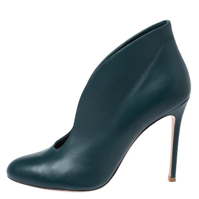 Gianvito Rossi Green Leather Vamp Round Toe Booties Size 39 For Sale at ...