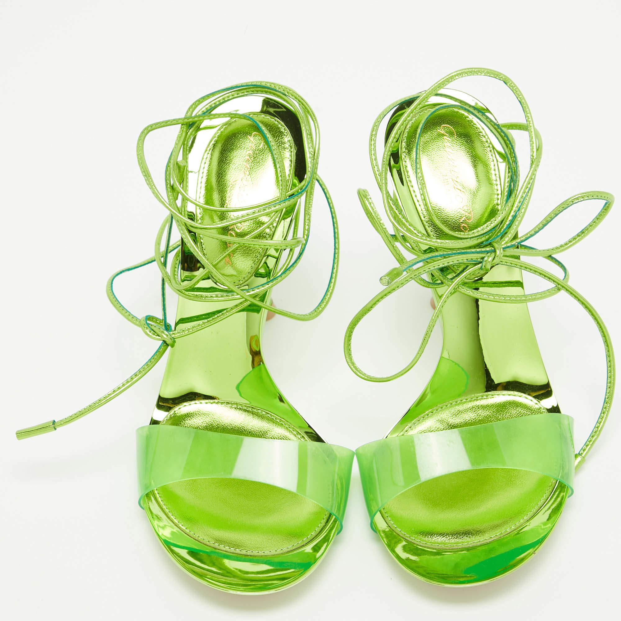 Gianvito Rossi Green PVC and Leather Spice Sandals Size 39.5 In New Condition For Sale In Dubai, Al Qouz 2
