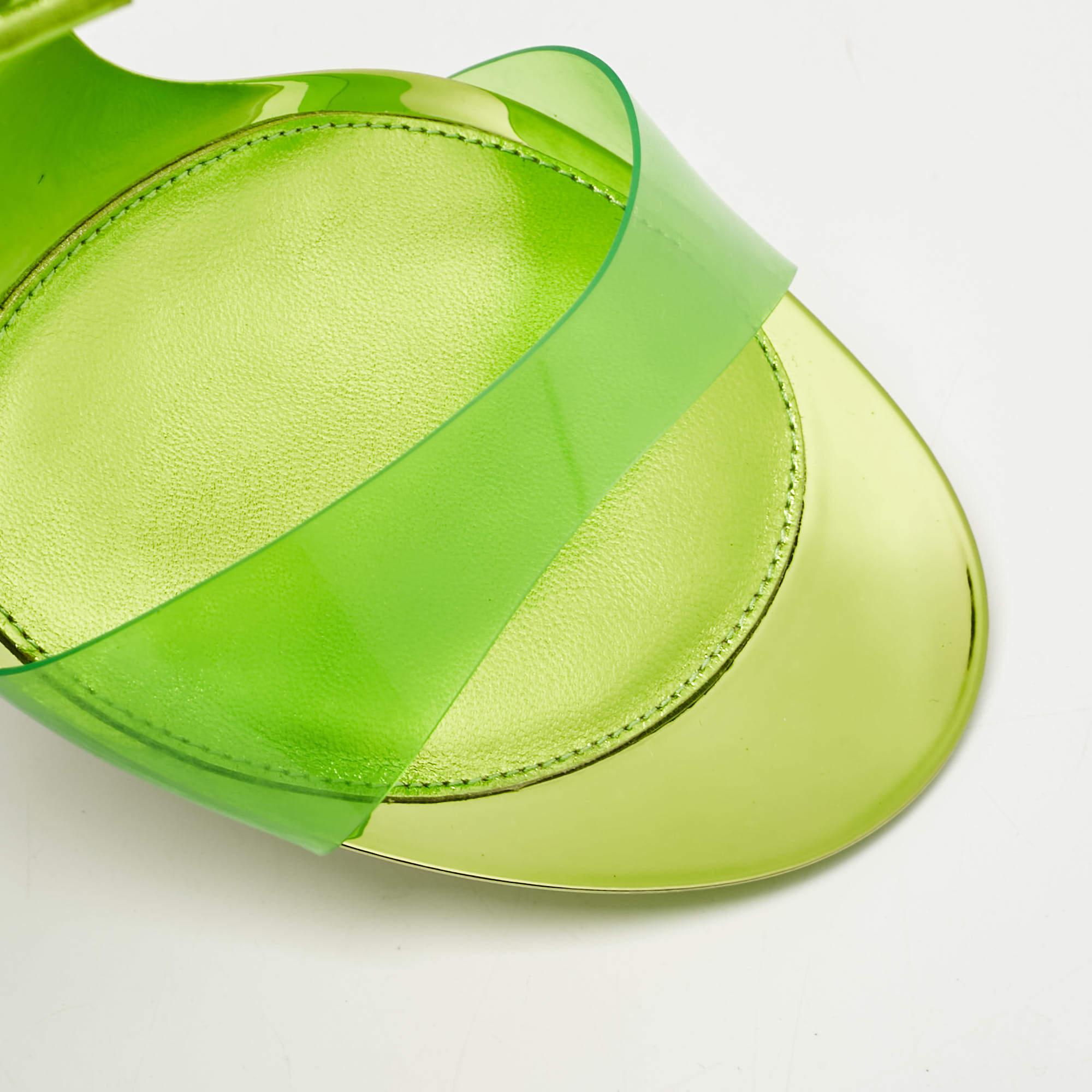 Gianvito Rossi Green PVC and Leather Spice Sandals Size 39.5 For Sale 3