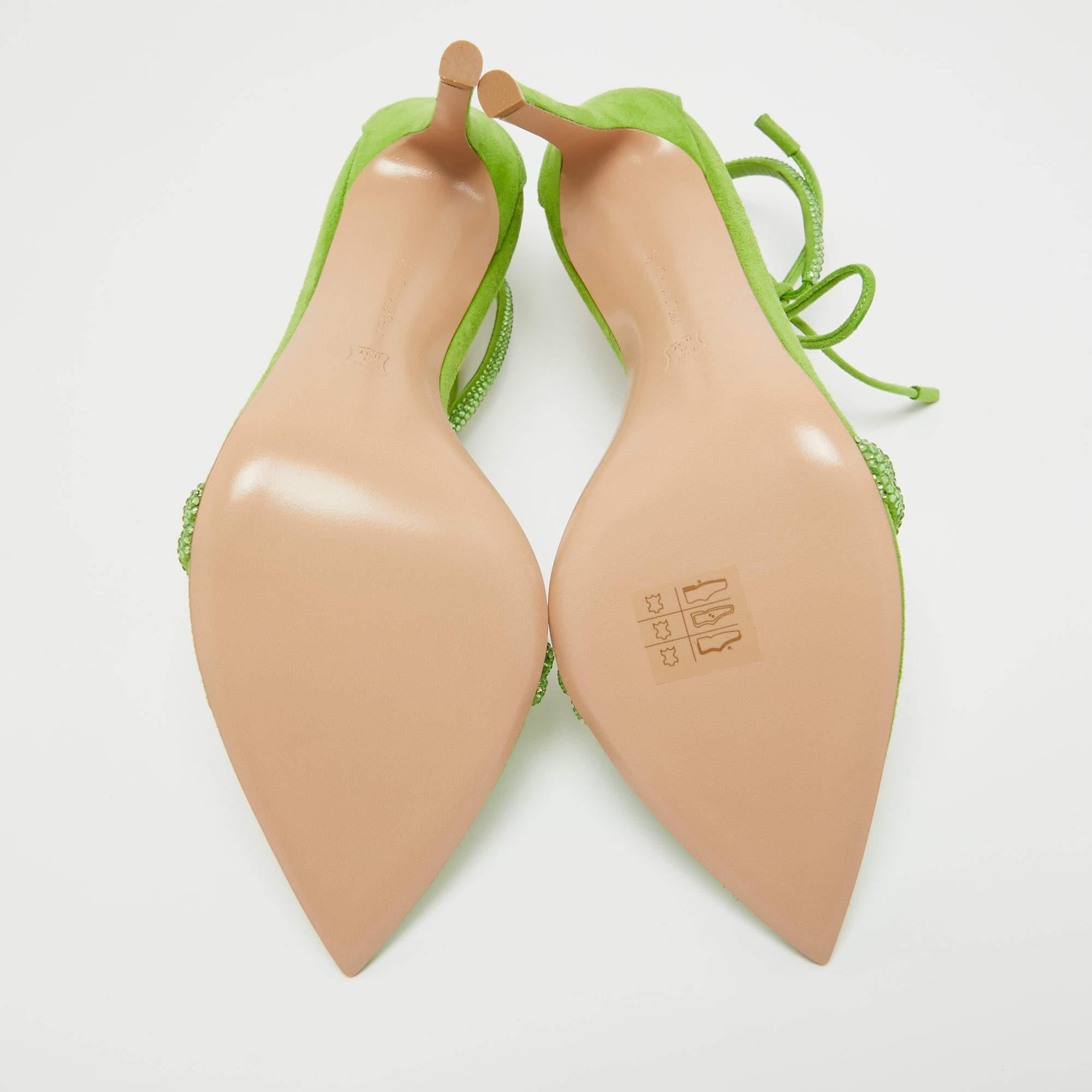 Gianvito Rossi - Sandales Montecarlo en daim vert ornées de cristaux, taille 39 Excellent état - En vente à Dubai, Al Qouz 2