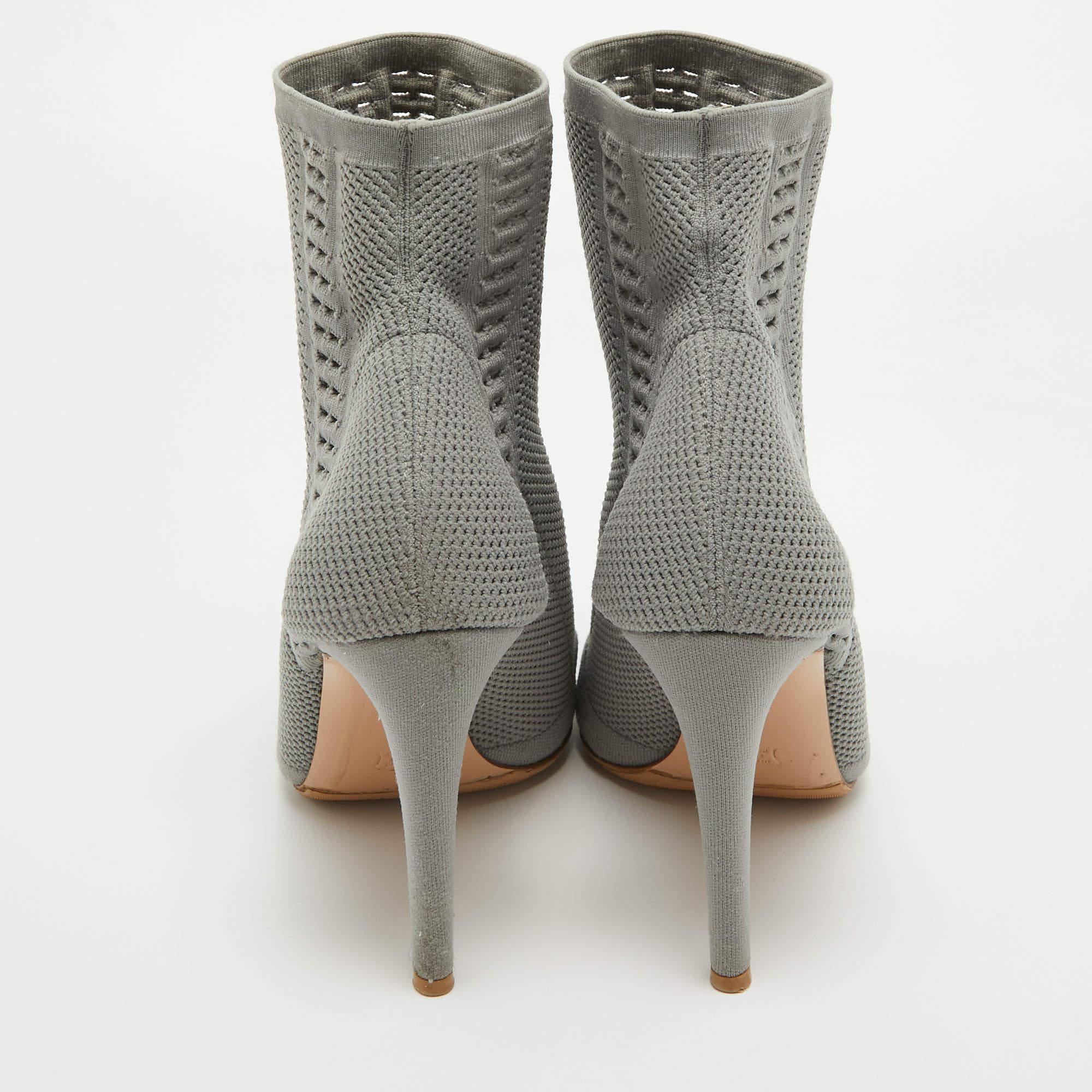 Gianvito Rossi - Bottines à bout ouvert en tissu gris taille 38 Pour femmes en vente