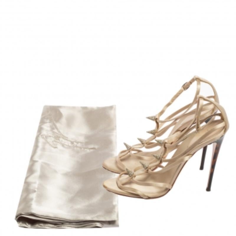 Gianvito Rossi - Sandales à lanières embellies en satin gris, taille 37 Pour femmes en vente