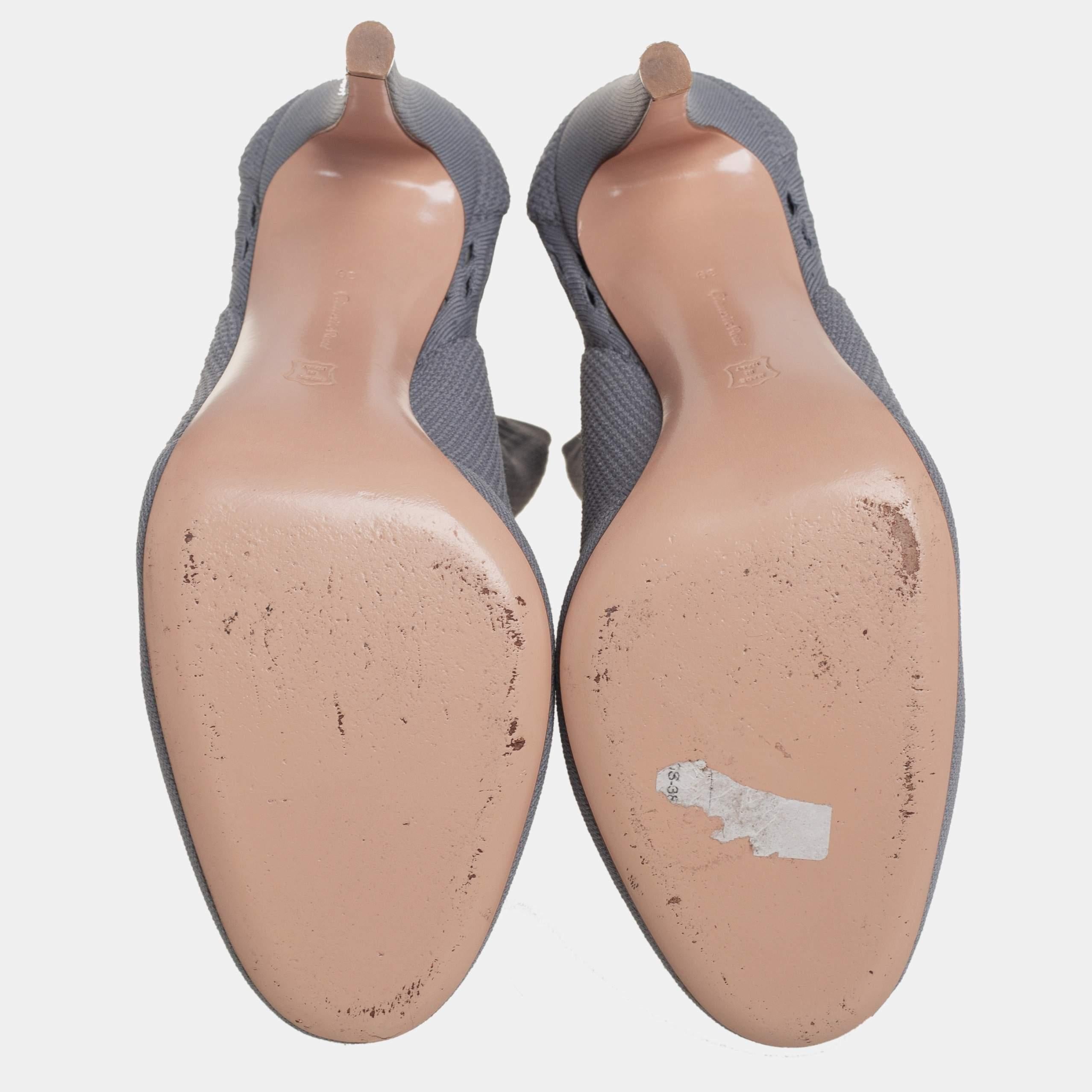Gianvito Rossi Grey Stretch Knit Thurlow Ankle Boots Size 39 In Good Condition For Sale In Dubai, Al Qouz 2