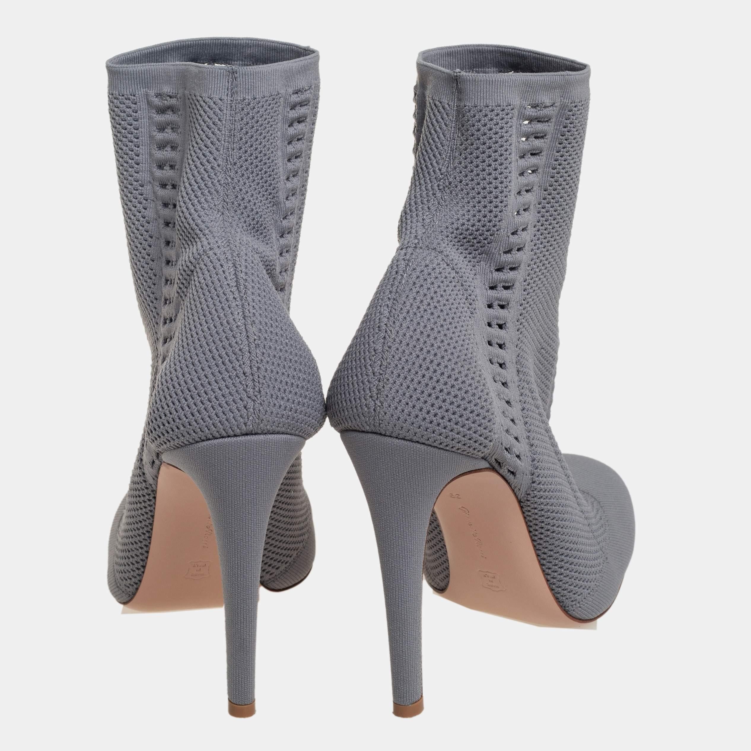Women's Gianvito Rossi Grey Stretch Knit Thurlow Ankle Boots Size 39 For Sale