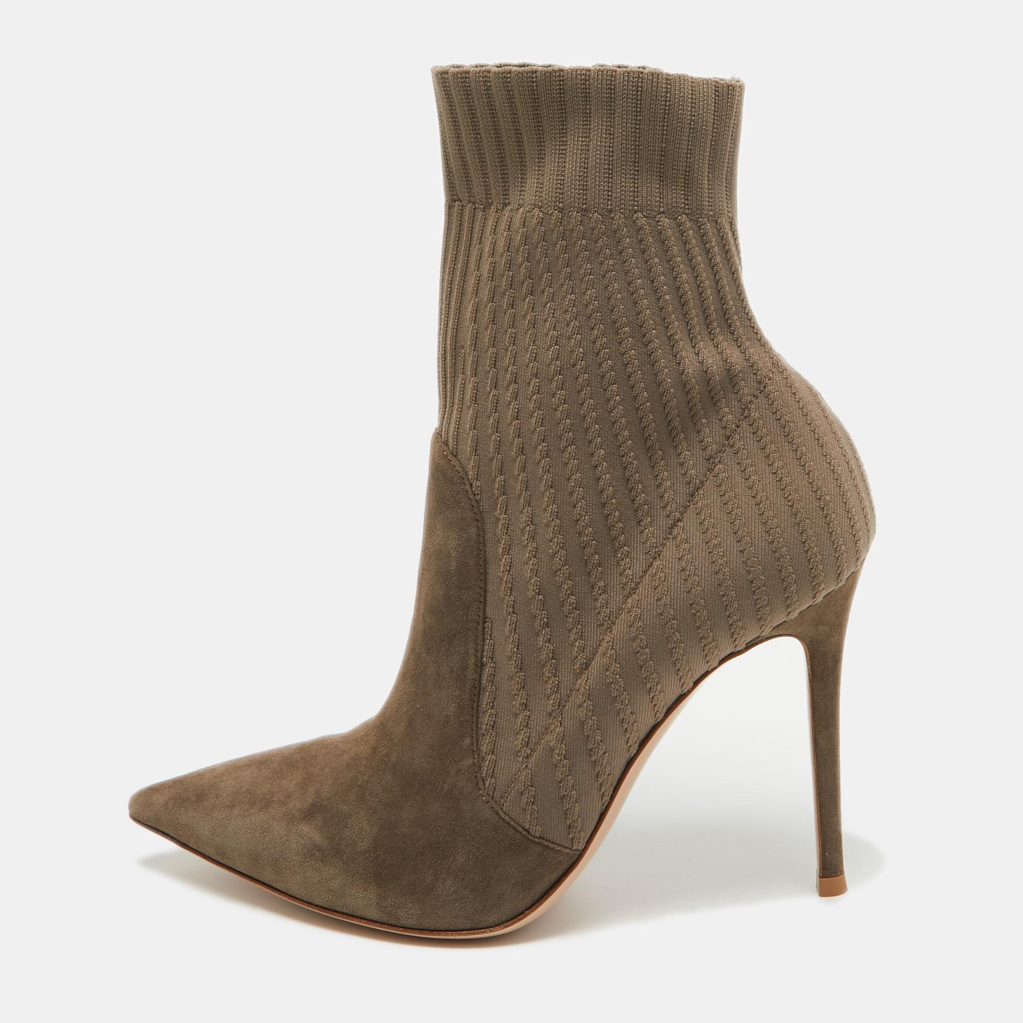 Gianvito Rossi Grey Suede and Fabric Ankle Boots Size 39 For Sale