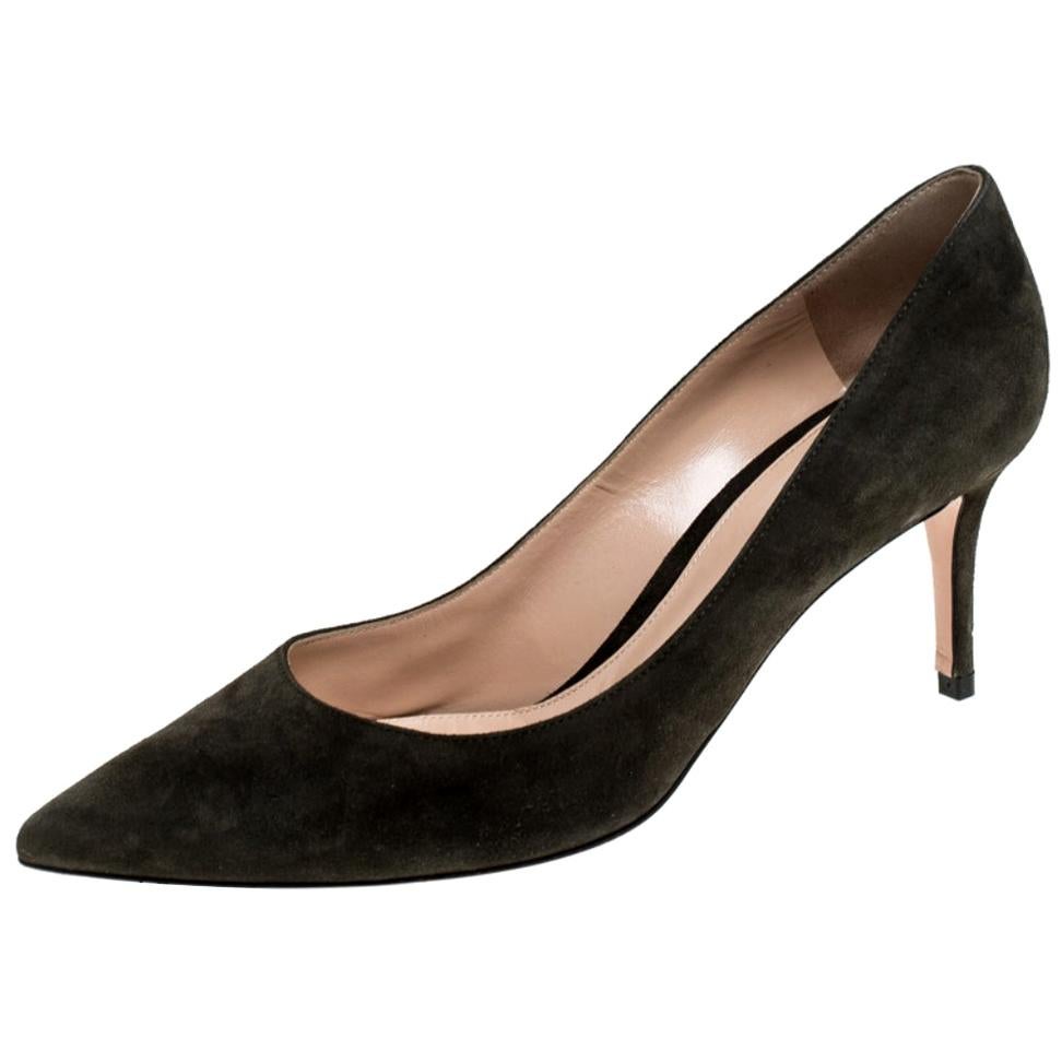 Gianvito Rossi Grey Suede Pointed Toe Pumps Size 41