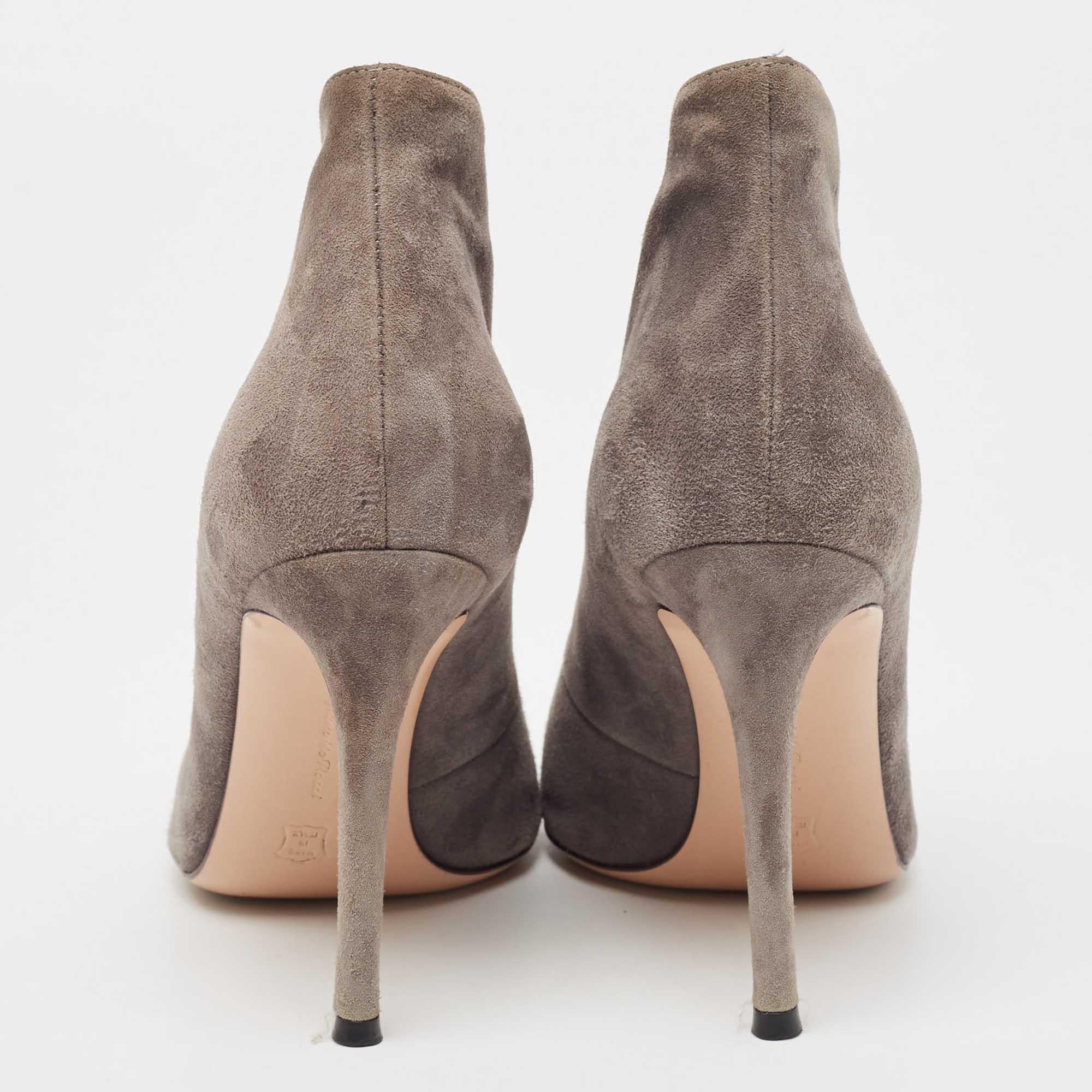 De las mujeres Gianvito Rossi Botines de ante gris tamaño 35.5 en venta