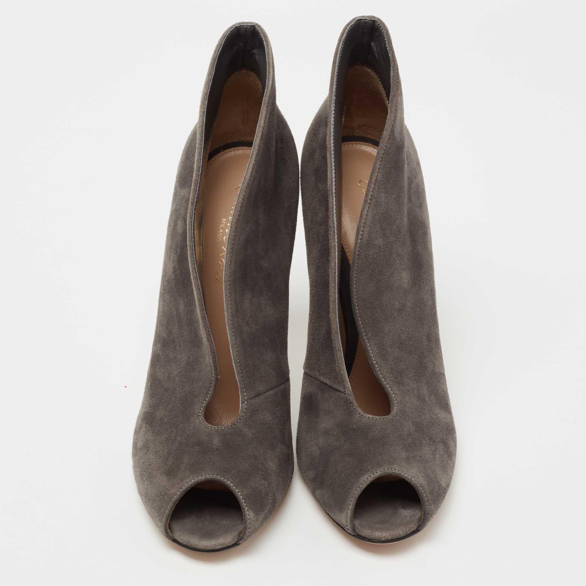 Noir Bottines en daim grises à bout ouvert Gianvito Rossi, Taille 39,5