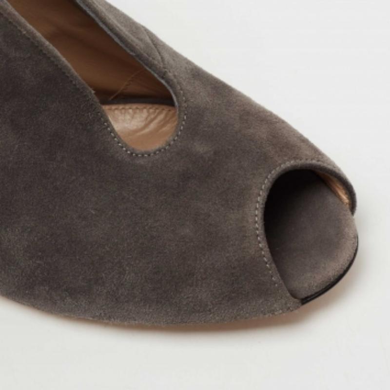 Gianvito Rossi Grey Suede Vamp Peep Toe Booties Size 39.5 For Sale 2