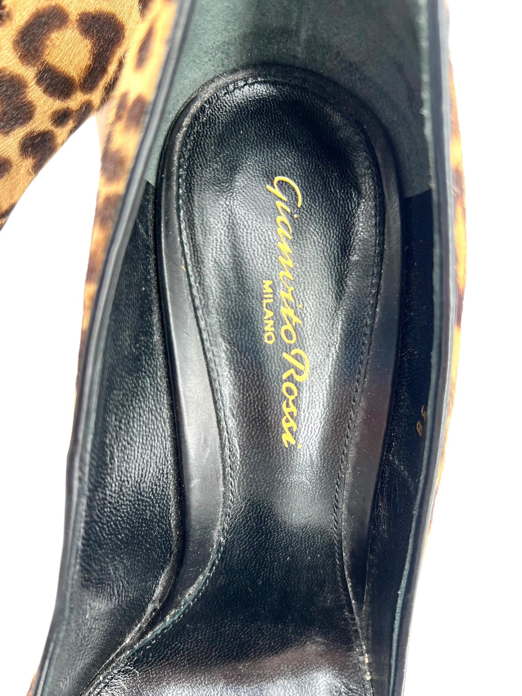 Gianvito Rossi Leopard Print Kalbshaar-Pumps, 38, 2010s (Schwarz) im Angebot