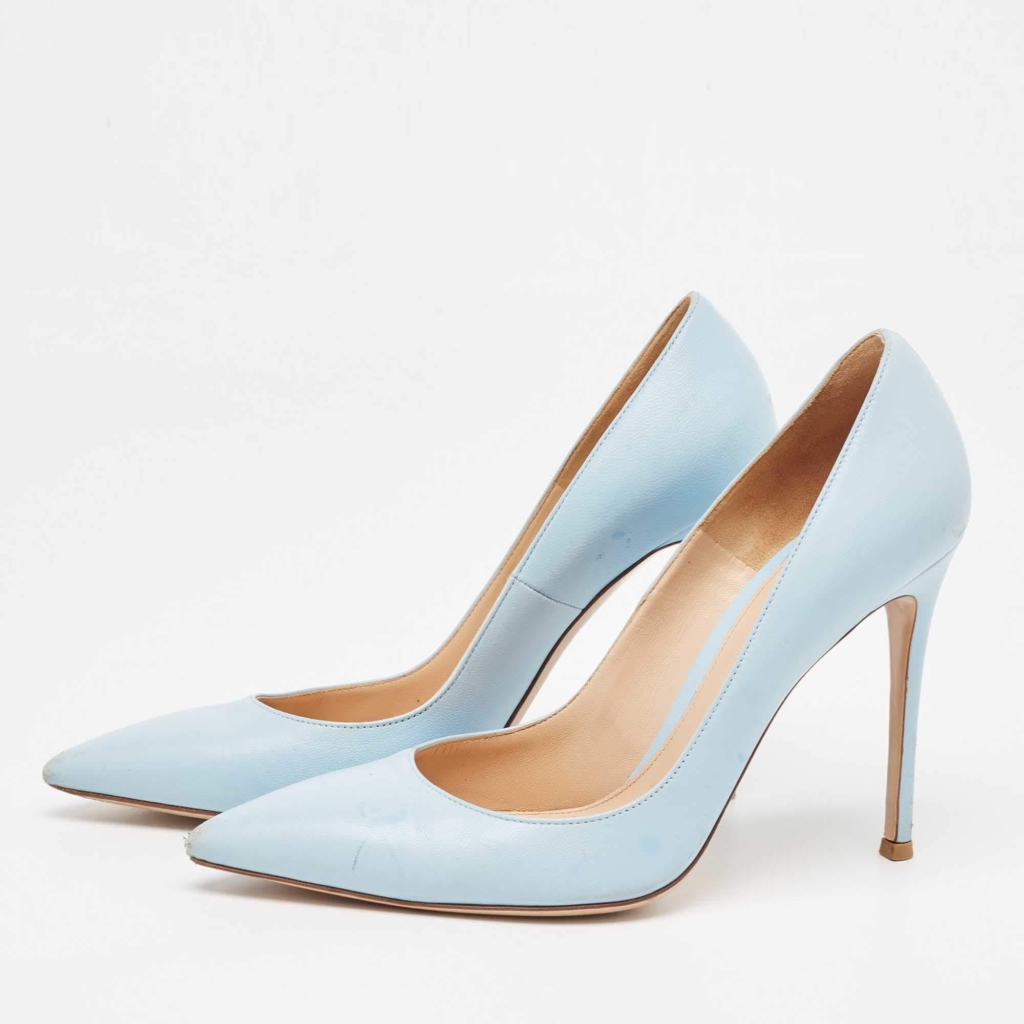 Exhibit an elegant style with this pair of pumps. These elegant shoes are crafted from quality materials. They are set on durable soles and sleek heels.