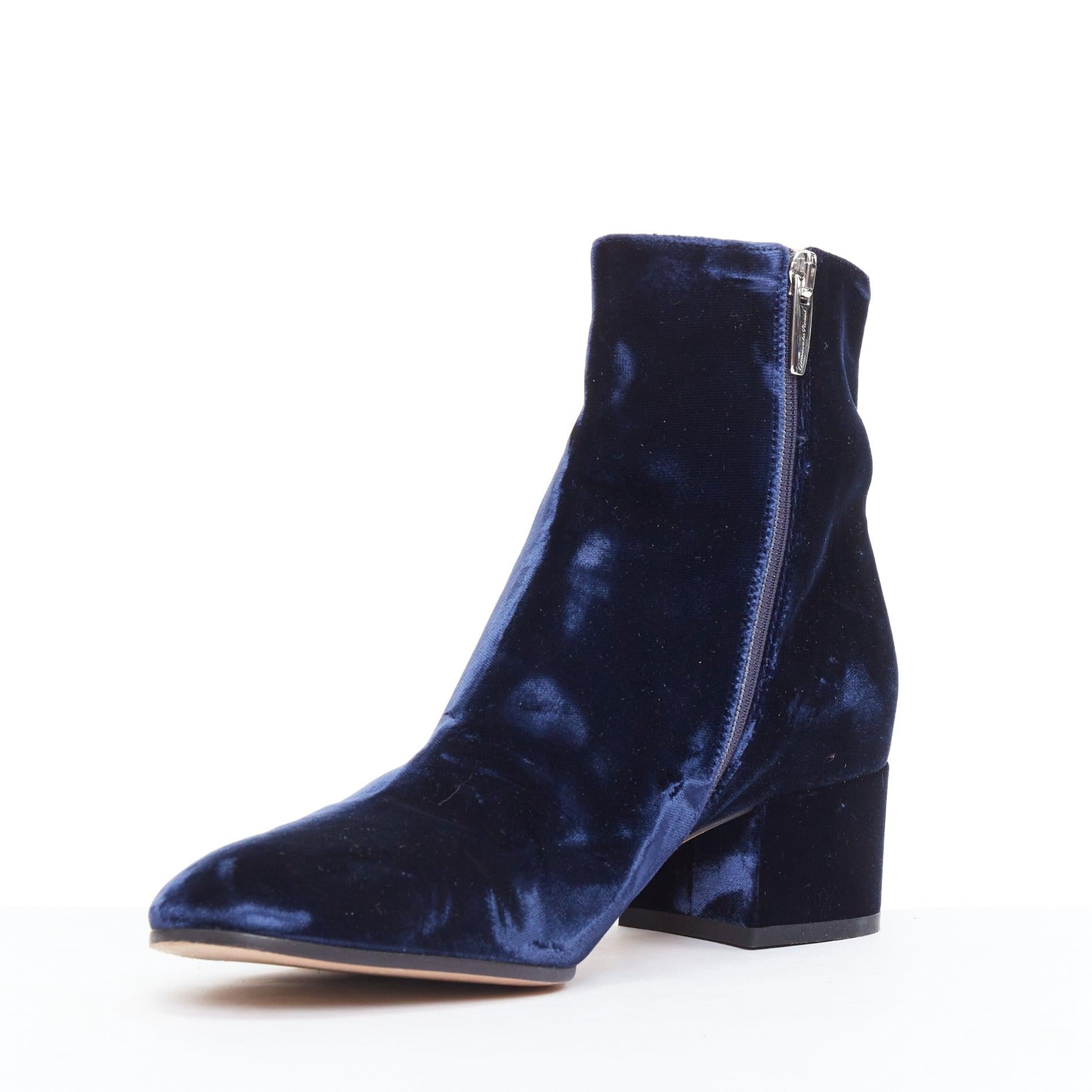 GIANVITO ROSSI Margaux navy velvet minimal zip ankle boots EU37.5 In Good Condition For Sale In Hong Kong, NT