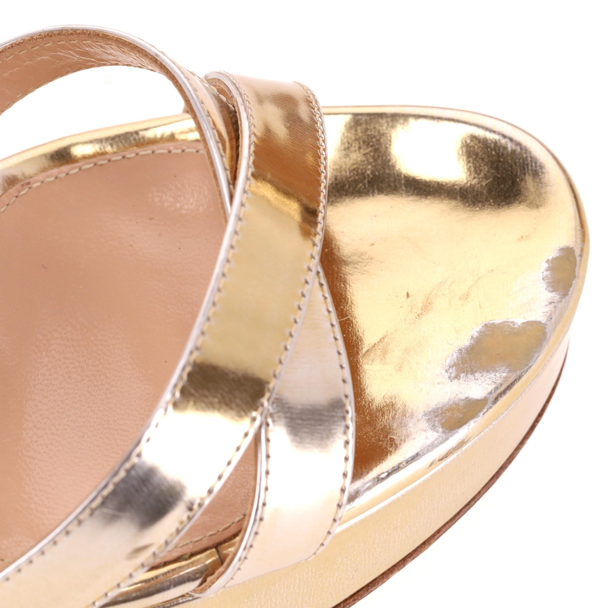 Gianvito Rossi Sandalias de plataforma de charol metalizado en venta 3