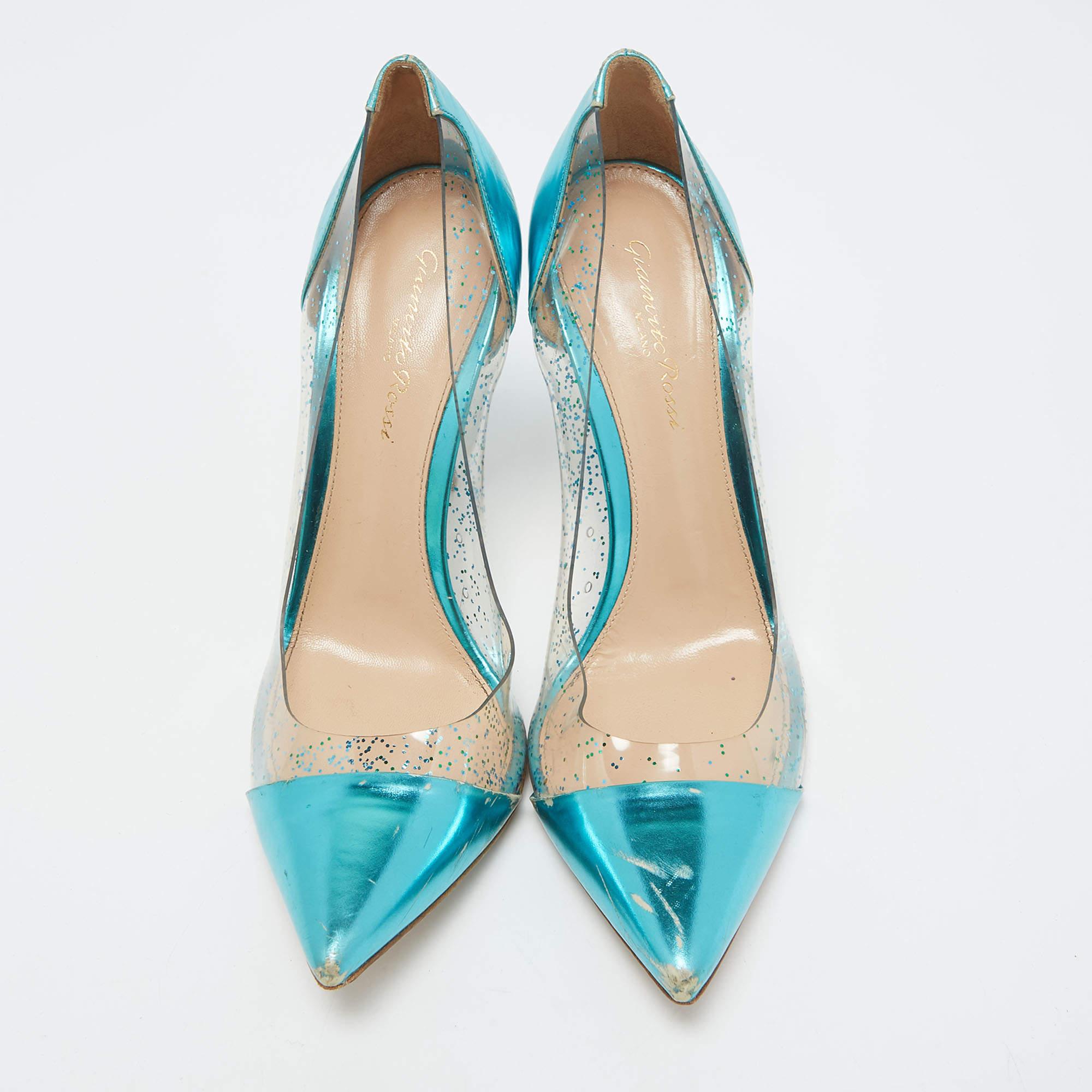 Gianvito Rossi Metallic Blue Leather and Glitter PVC Plexi Pumps Size 38.5 In Good Condition For Sale In Dubai, Al Qouz 2