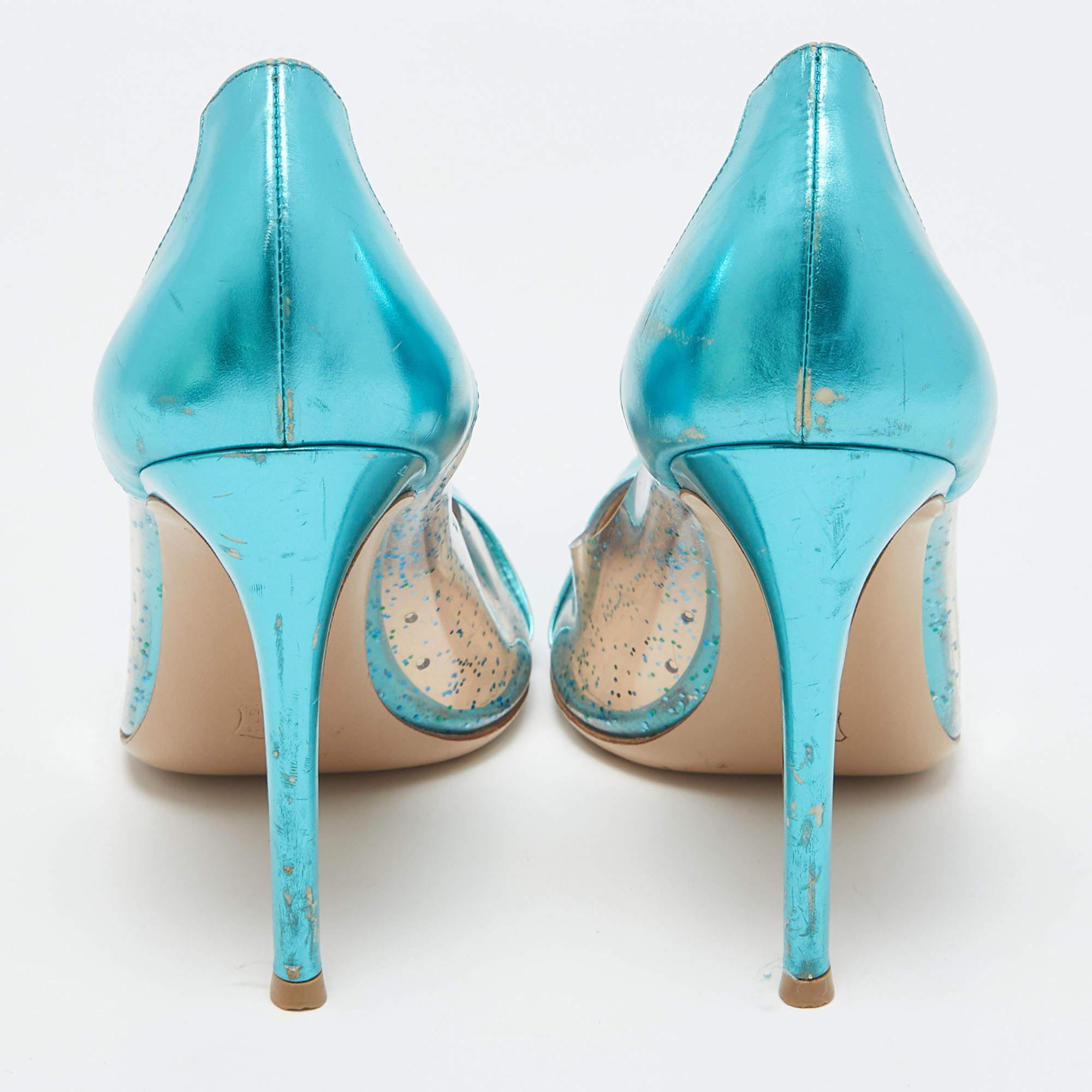 Gianvito Rossi Metallic Blue Leather and Glitter PVC Plexi Pumps Size 38.5 For Sale 1
