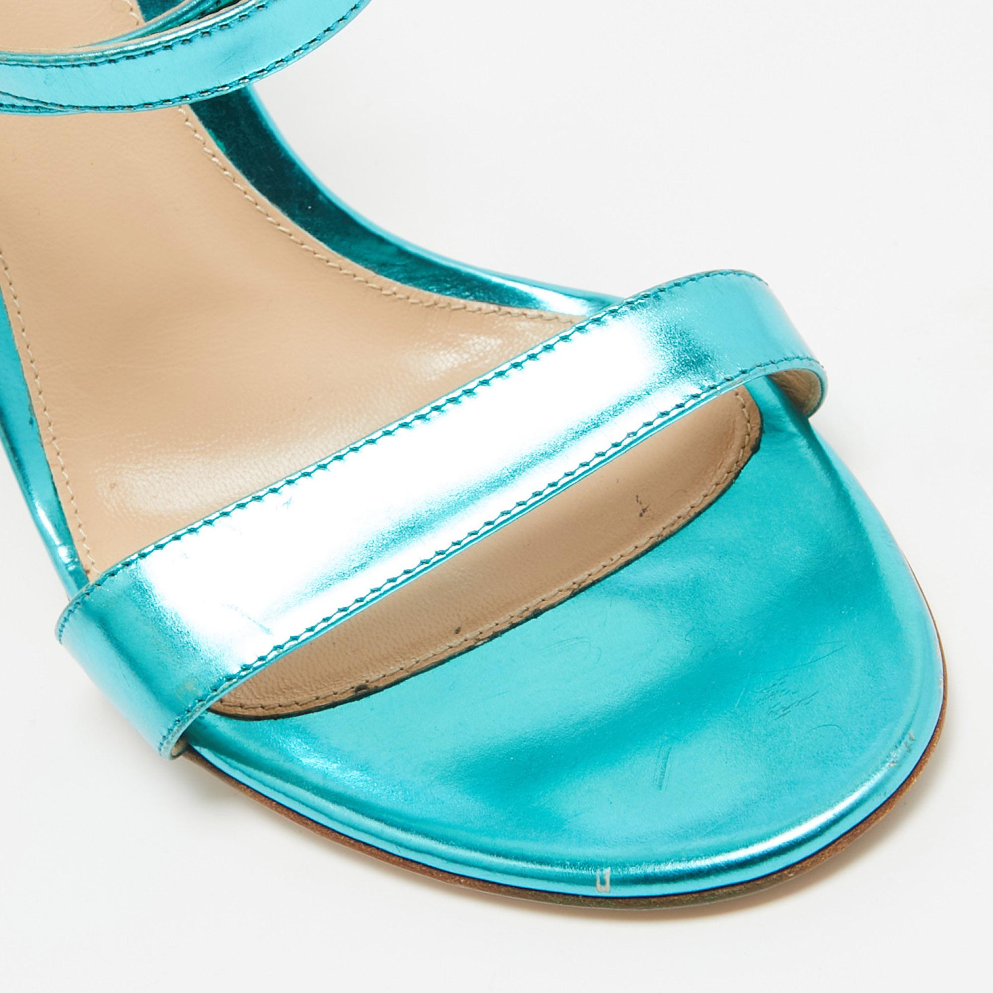 Gianvito Rossi Metallic Blue Leather Cross Ankle Strap Sandals Size 39 For Sale 3