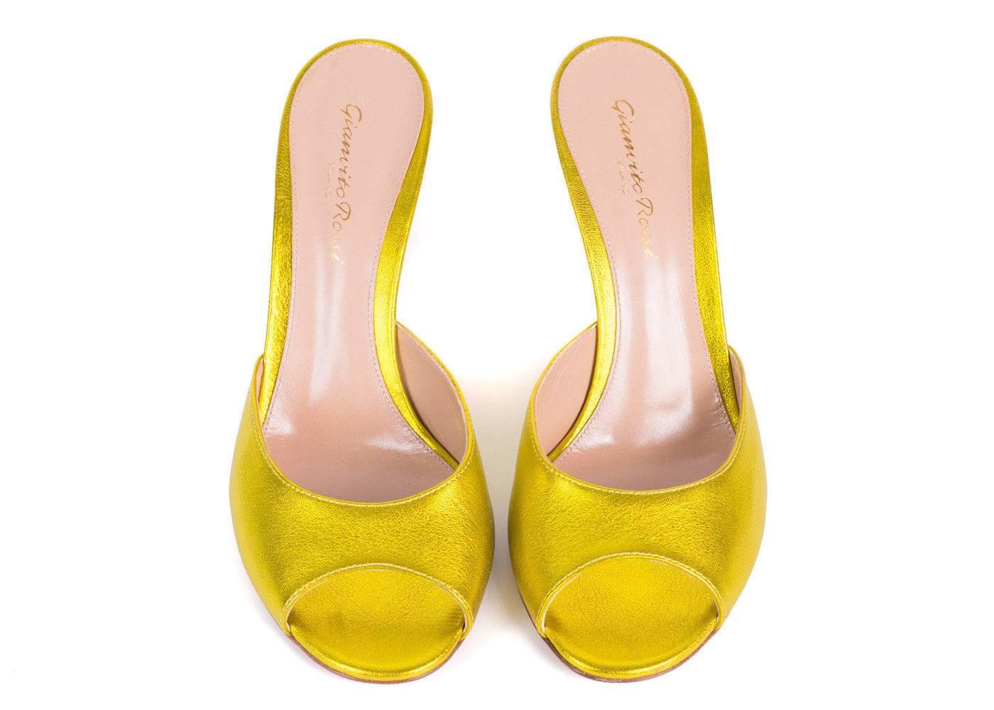 Yellow Gianvito Rossi Metallic Citrus Leather Mule Sandal Heel For Sale