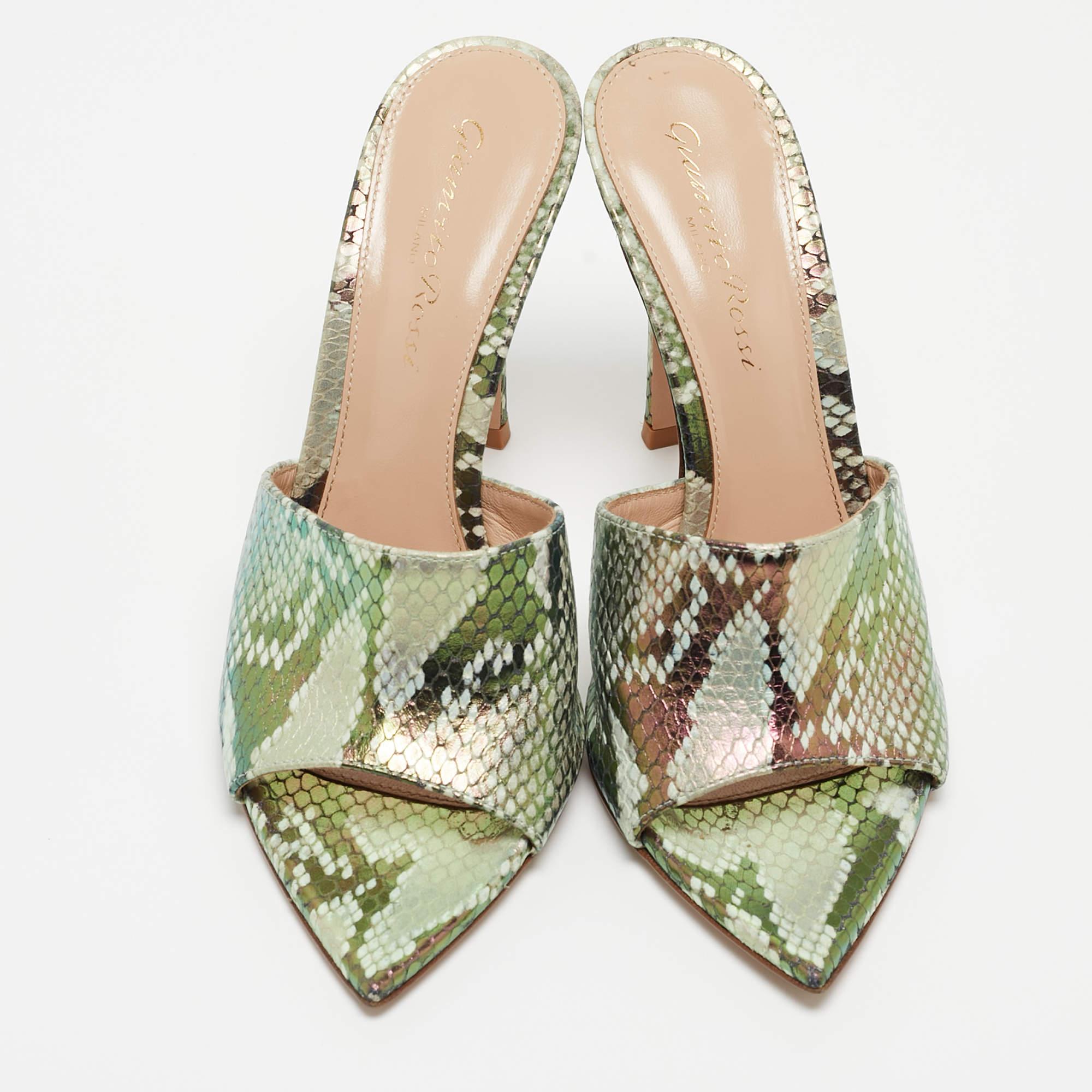 Gianvito Rossi Metallic Iridescent Embossed Python Alise Slide Sandals Size 35.5 In Excellent Condition For Sale In Dubai, Al Qouz 2