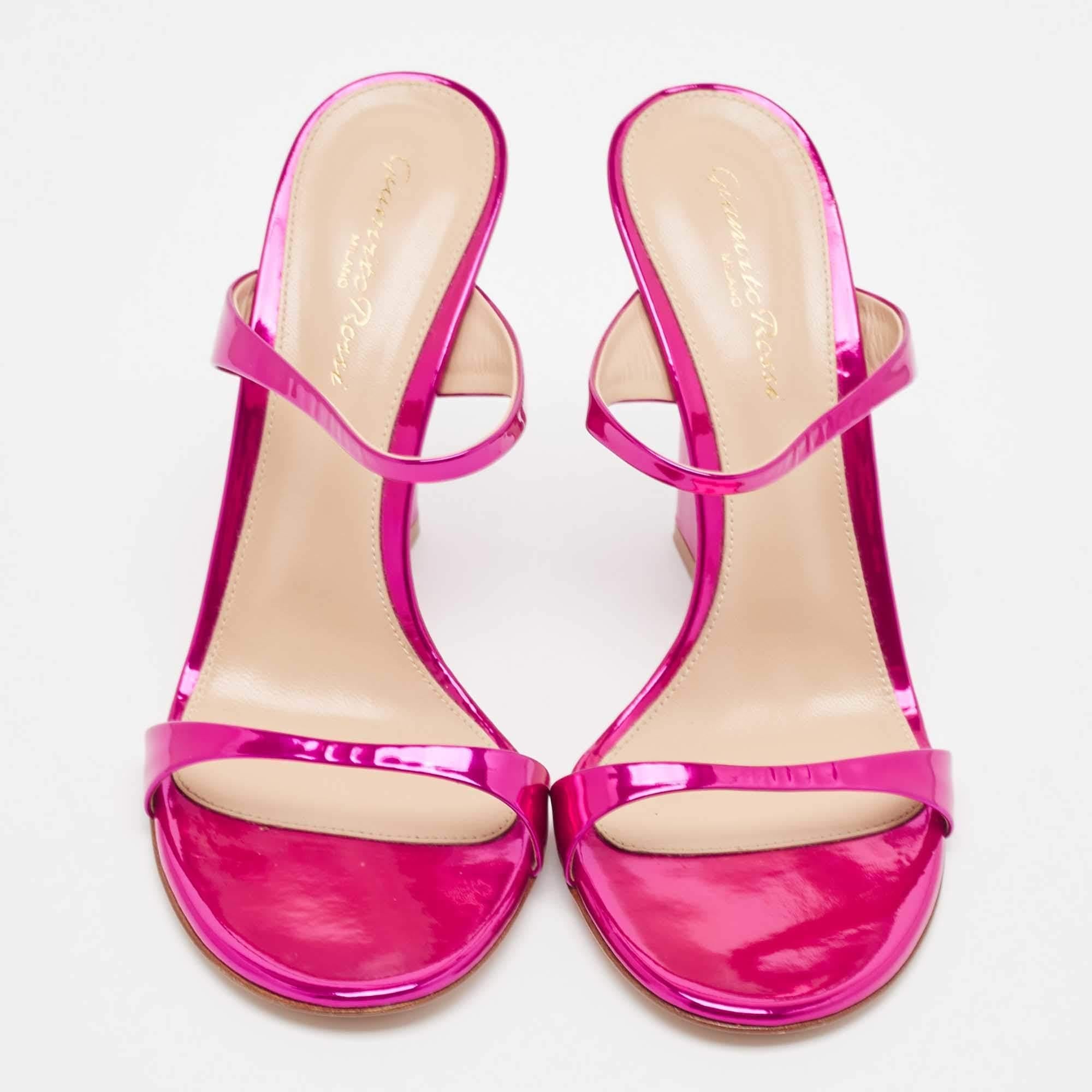 Gianvito Rossi Metallic Pink Leather Aura Sandals Size 38.5 In Excellent Condition For Sale In Dubai, Al Qouz 2