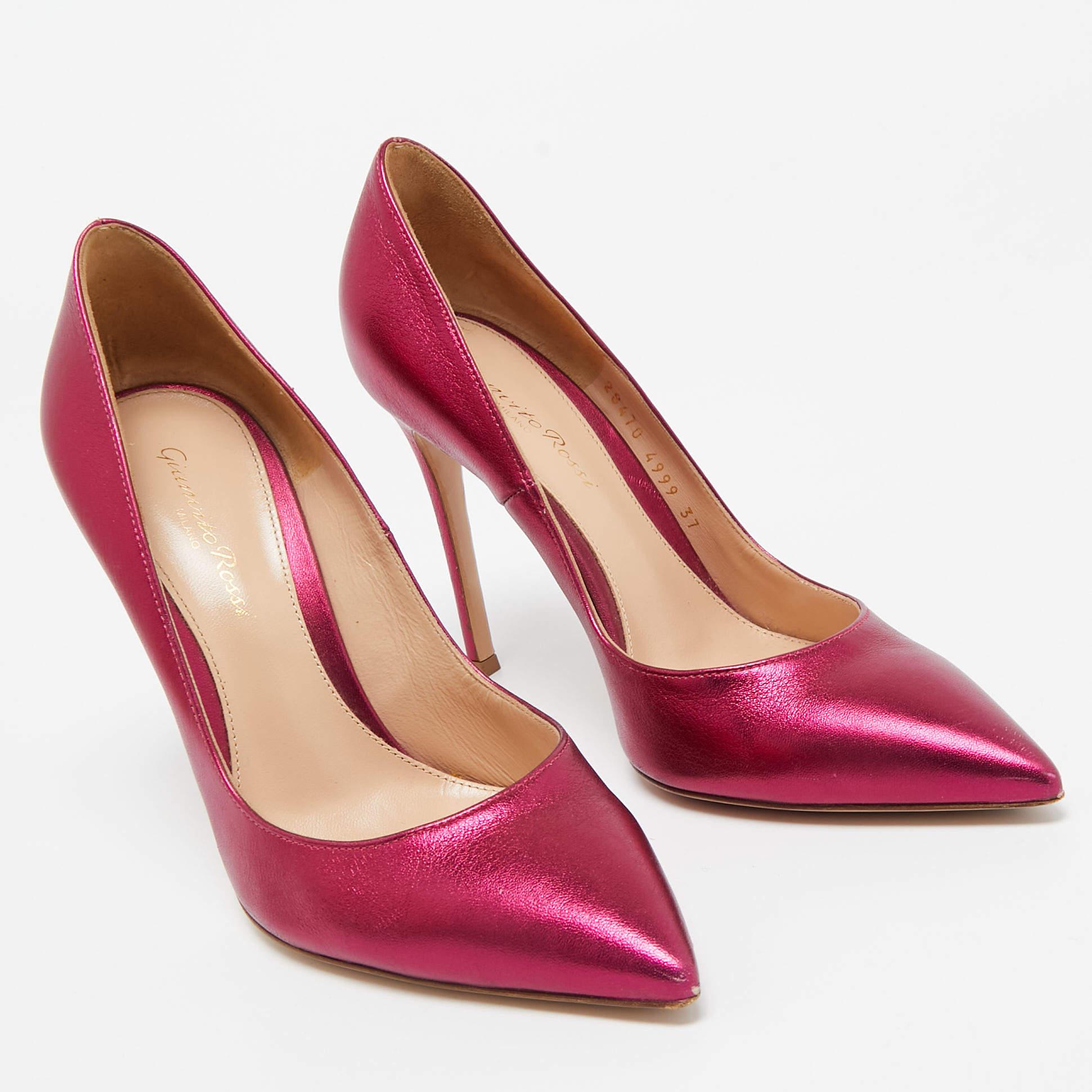Women's Gianvito Rossi Metallic Pink Leather Gianvito Pumps Size 37 For Sale