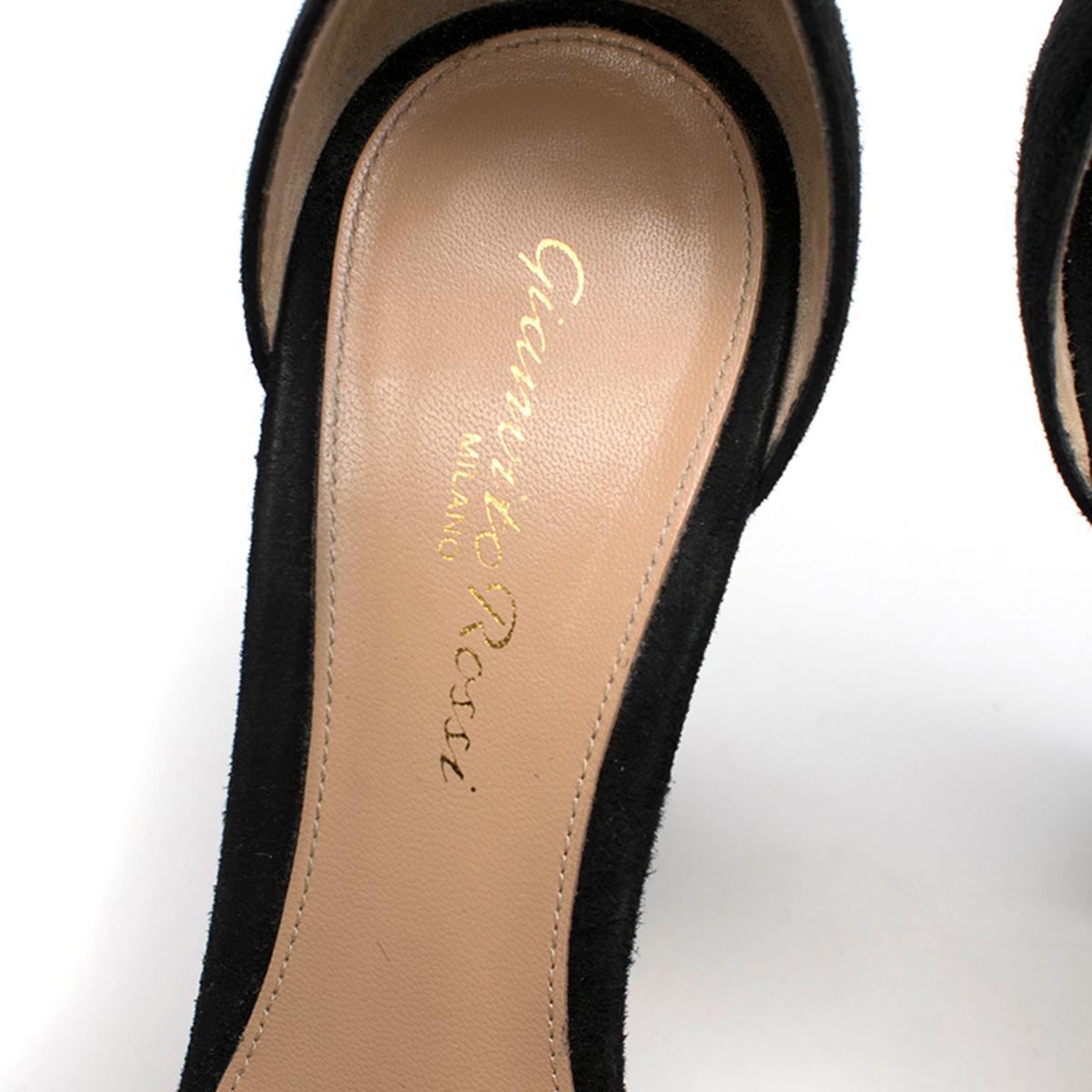 Gianvito Rossi Mila Suede Ankle Strap Pumps- As Worn By Kate Middleton 37.5 In Good Condition In London, GB